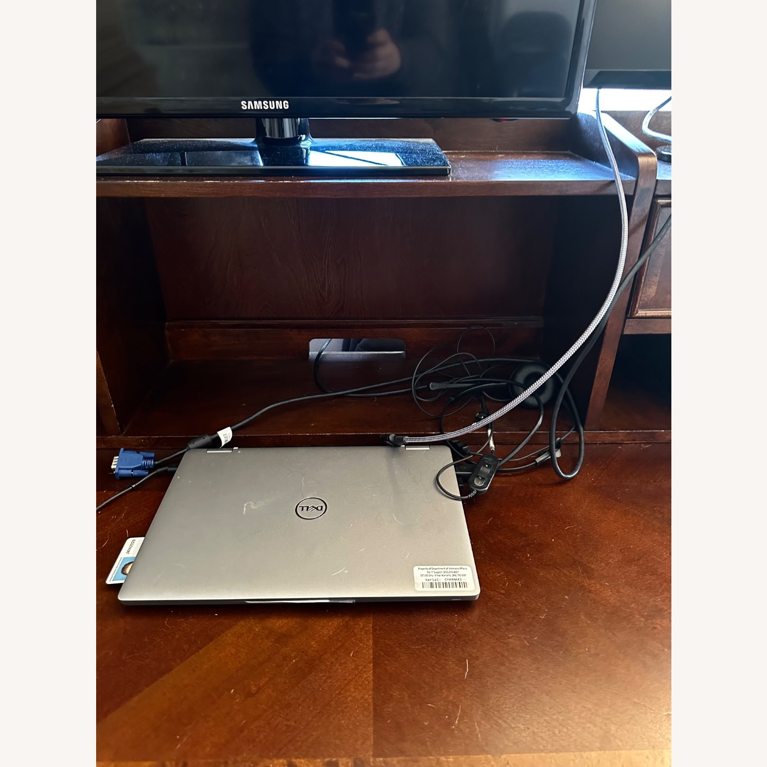 Ashley Furniture Classic Style Desk With Hutch - image-3