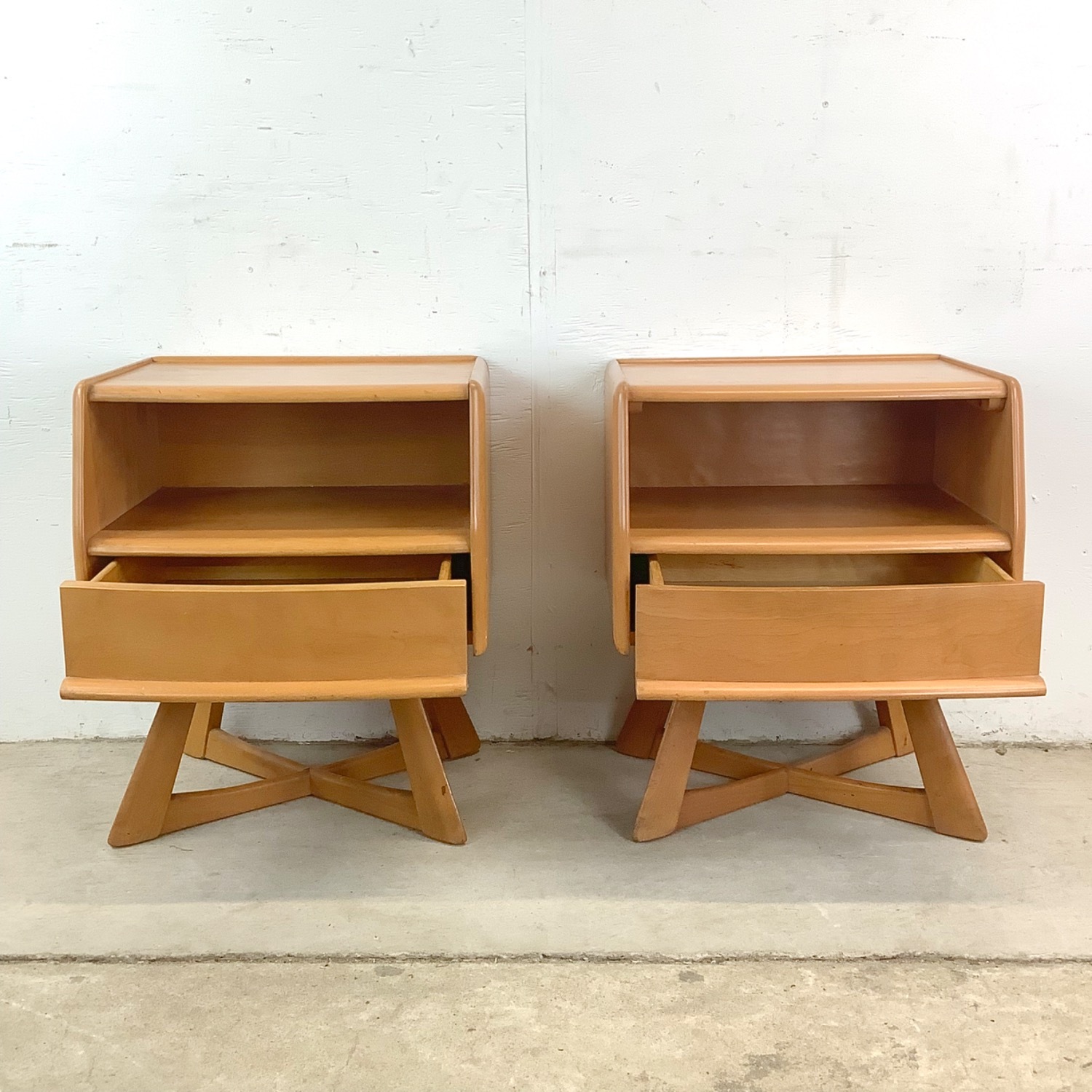 Mid-Century Nightstands by Heywood-Wakefield - image-3