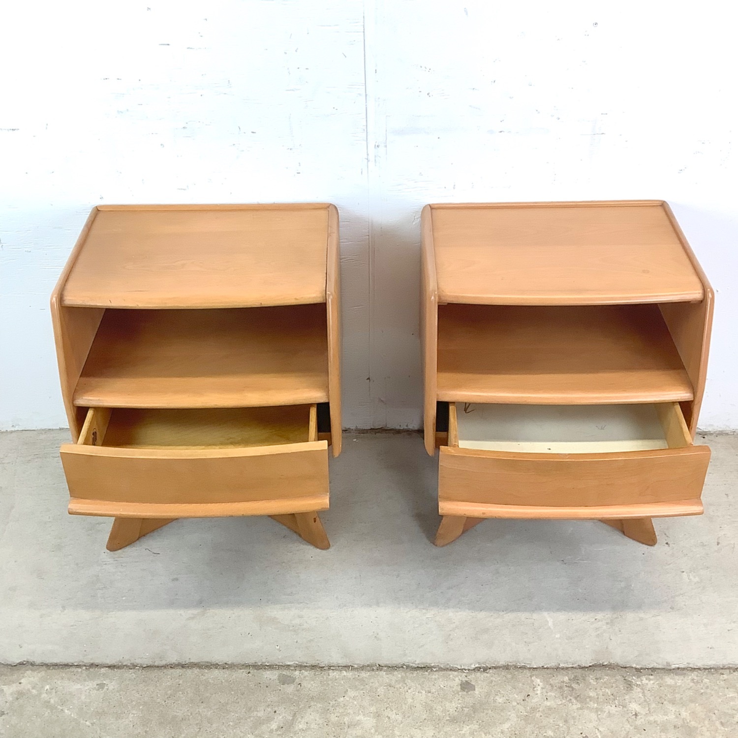 Mid-Century Nightstands by Heywood-Wakefield - image-6