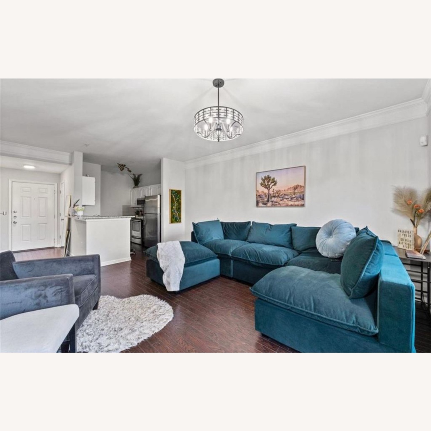 Albany Park Kova Sectional - image-3