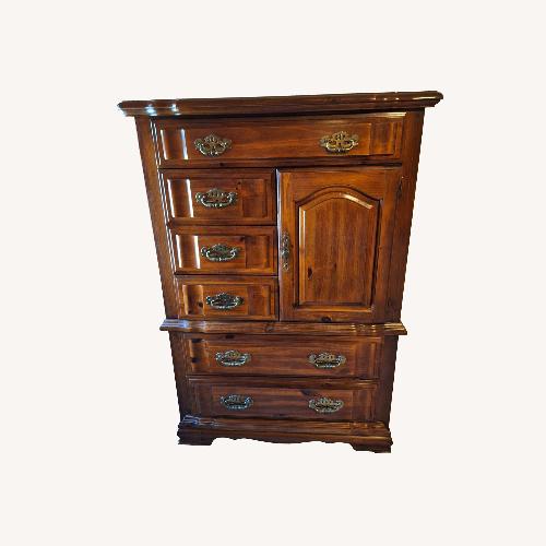 Used 6-Drawer Dresser for sale on AptDeco