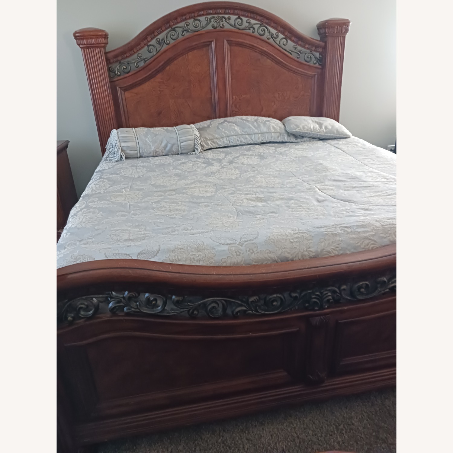 Wynwood Cordoba King Bed - image-1