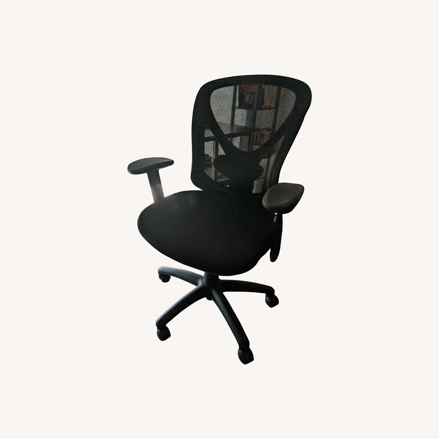 Staples Carder Ergonomic Fabric Swivel Desk Chair - image-0