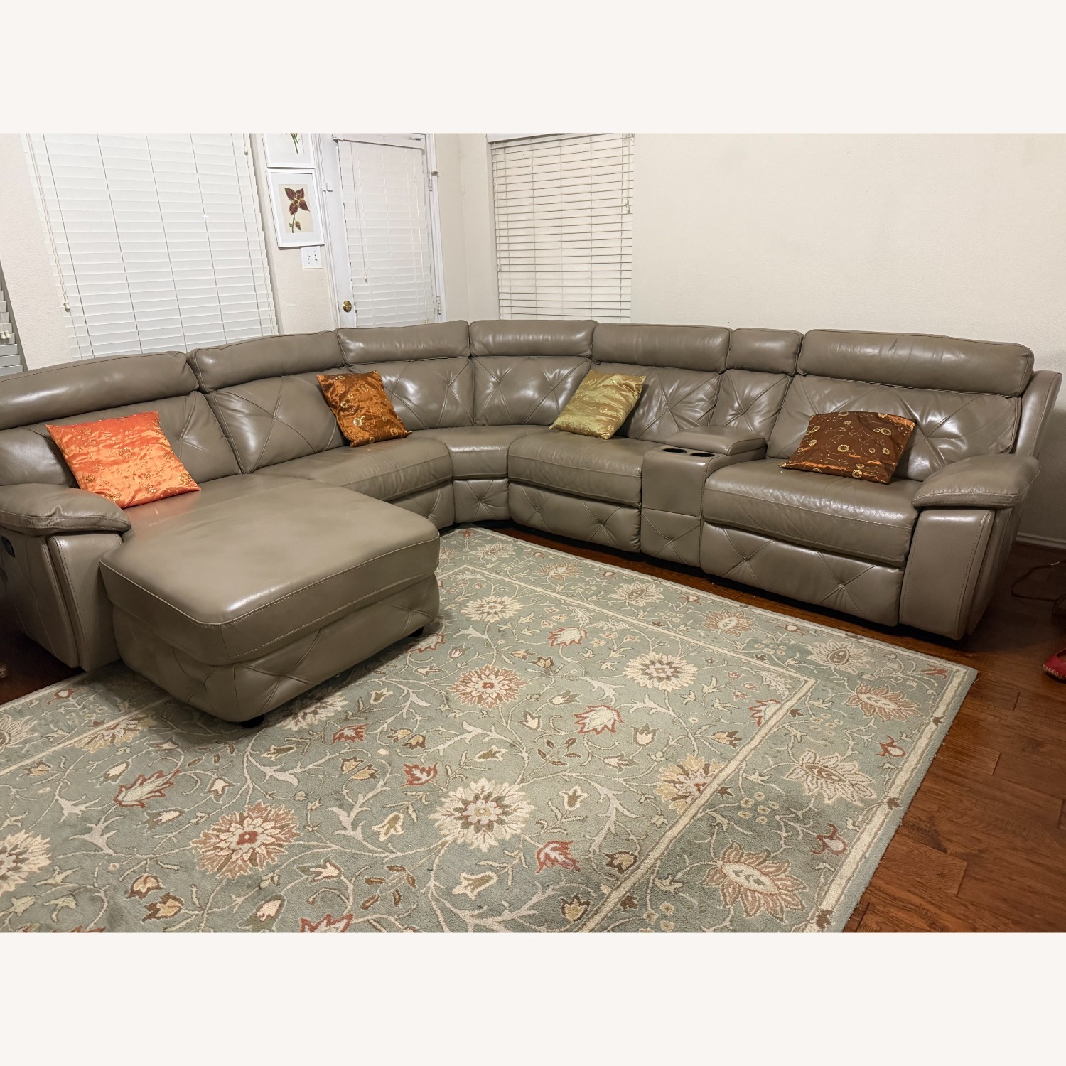 Rooms To Go Leather Sofa - image-1