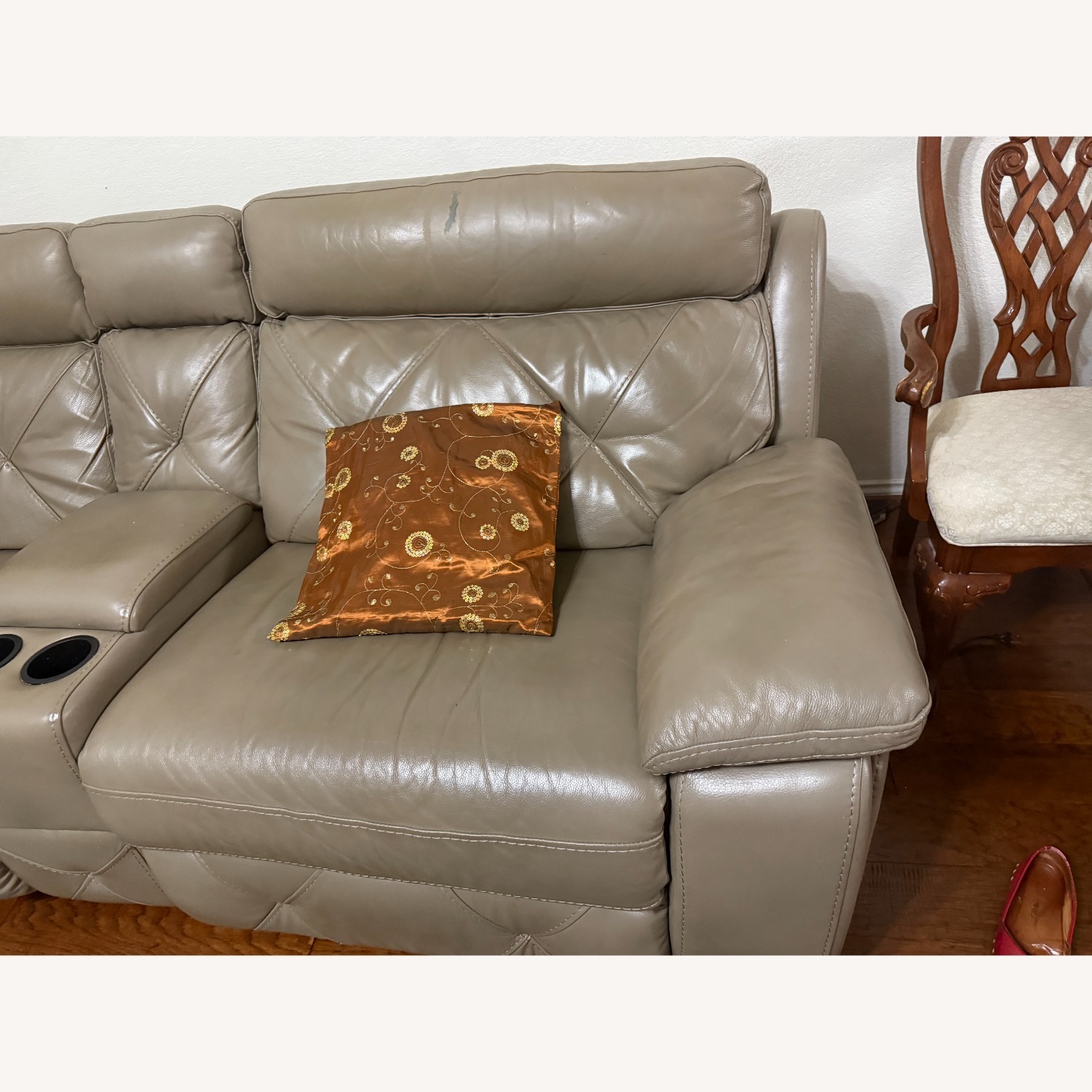 Rooms To Go Leather Sofa - image-4