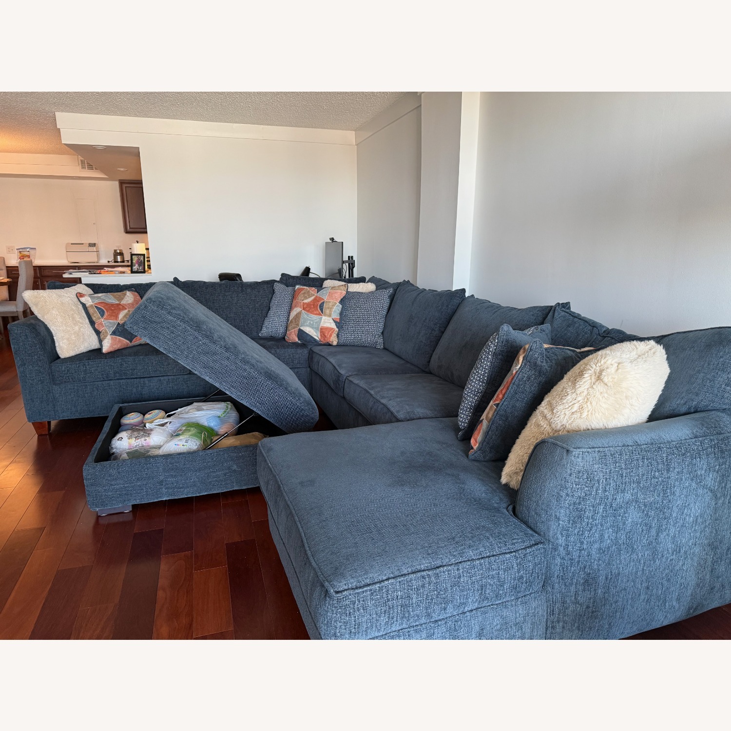 Bob's Cottage Chic Sectional with Storage Ottoman - image-5