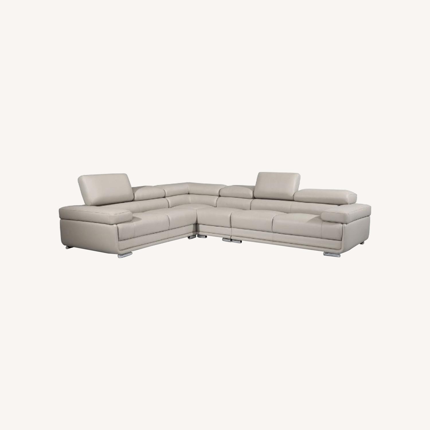 Sectional Left Hand Chase, Light Grey - image-0