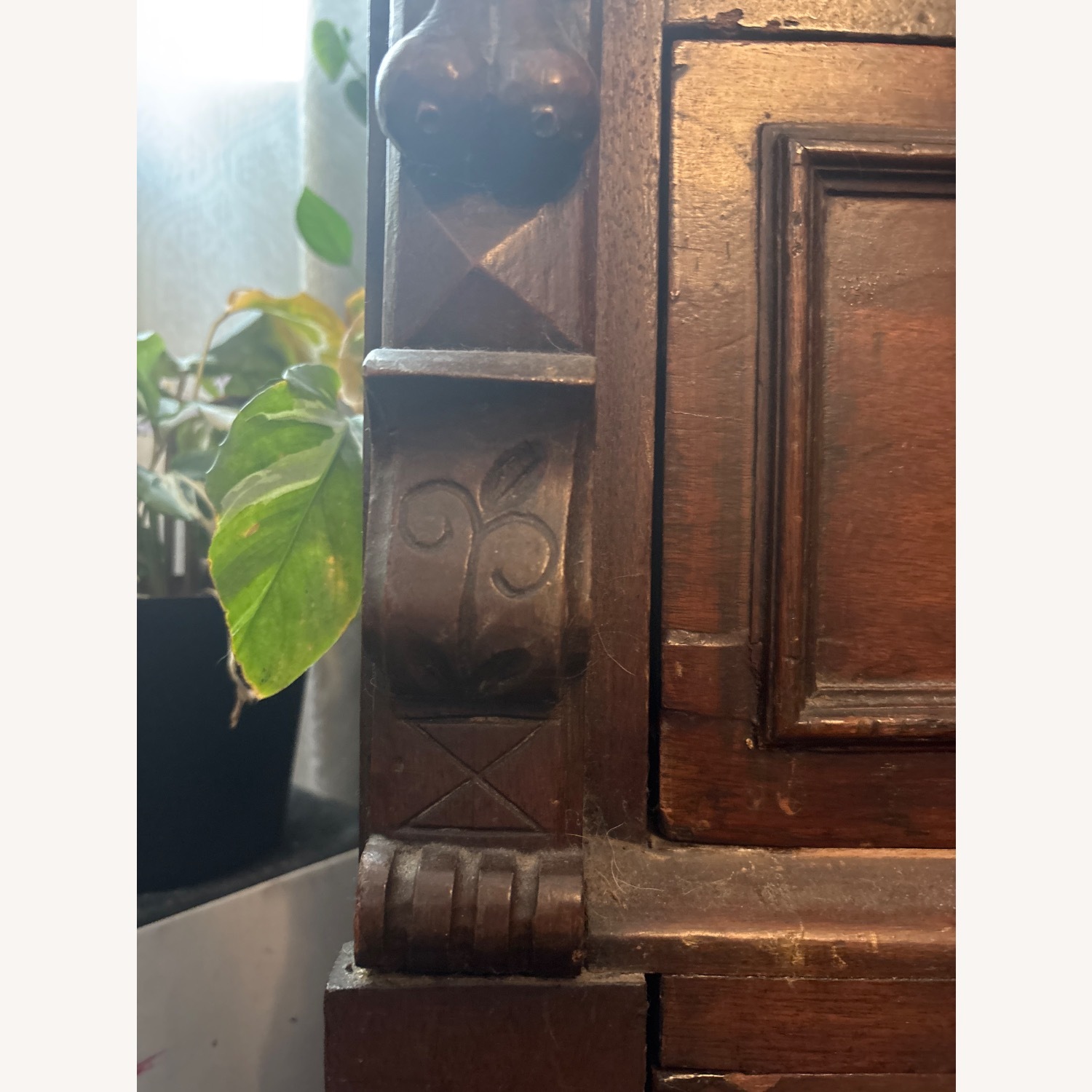 Witches Tables Dresser - image-9