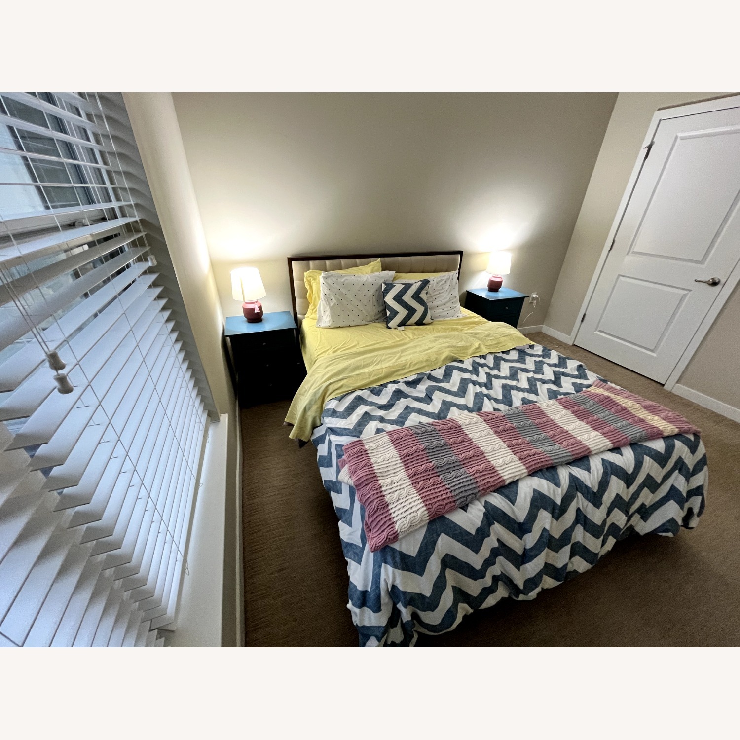 DG Casa Raven Solid Wood Queen Size Bed Frame - image-0