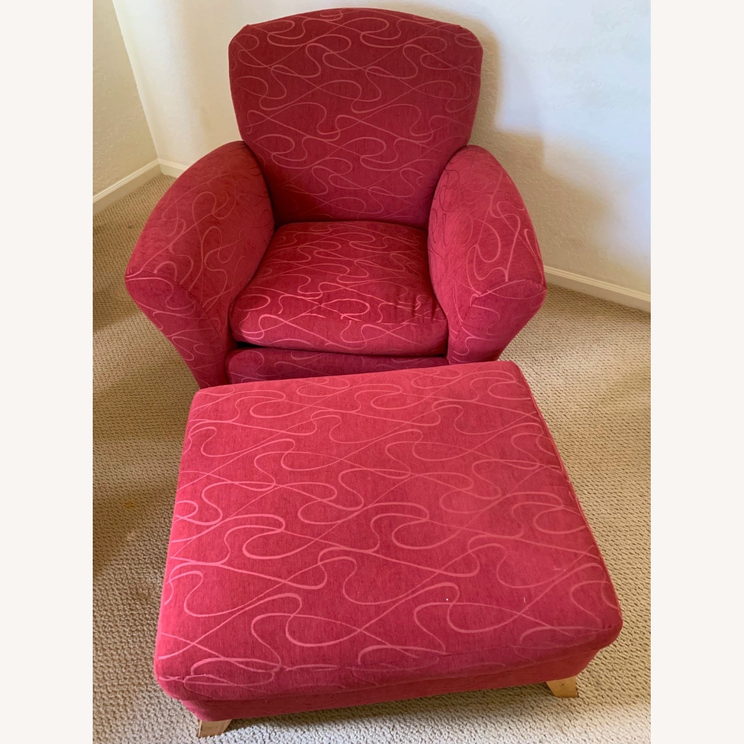 Comfort Red Chair - image-1