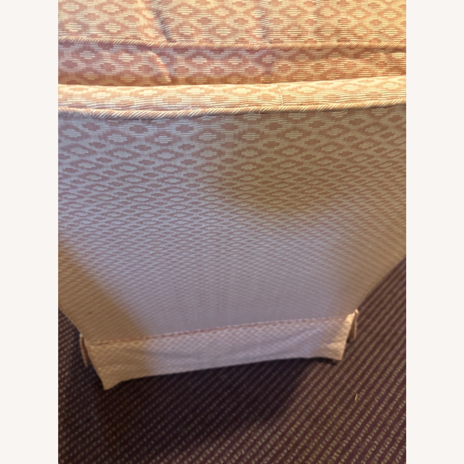 Club Chairs - image-5