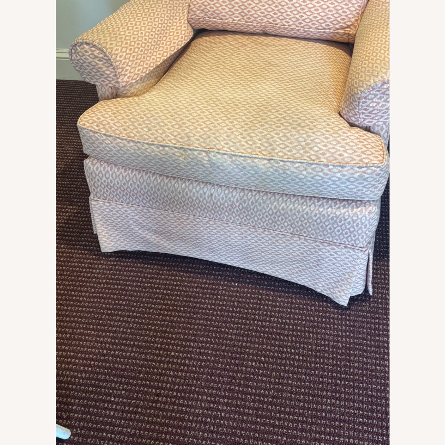 Club Chairs - image-8