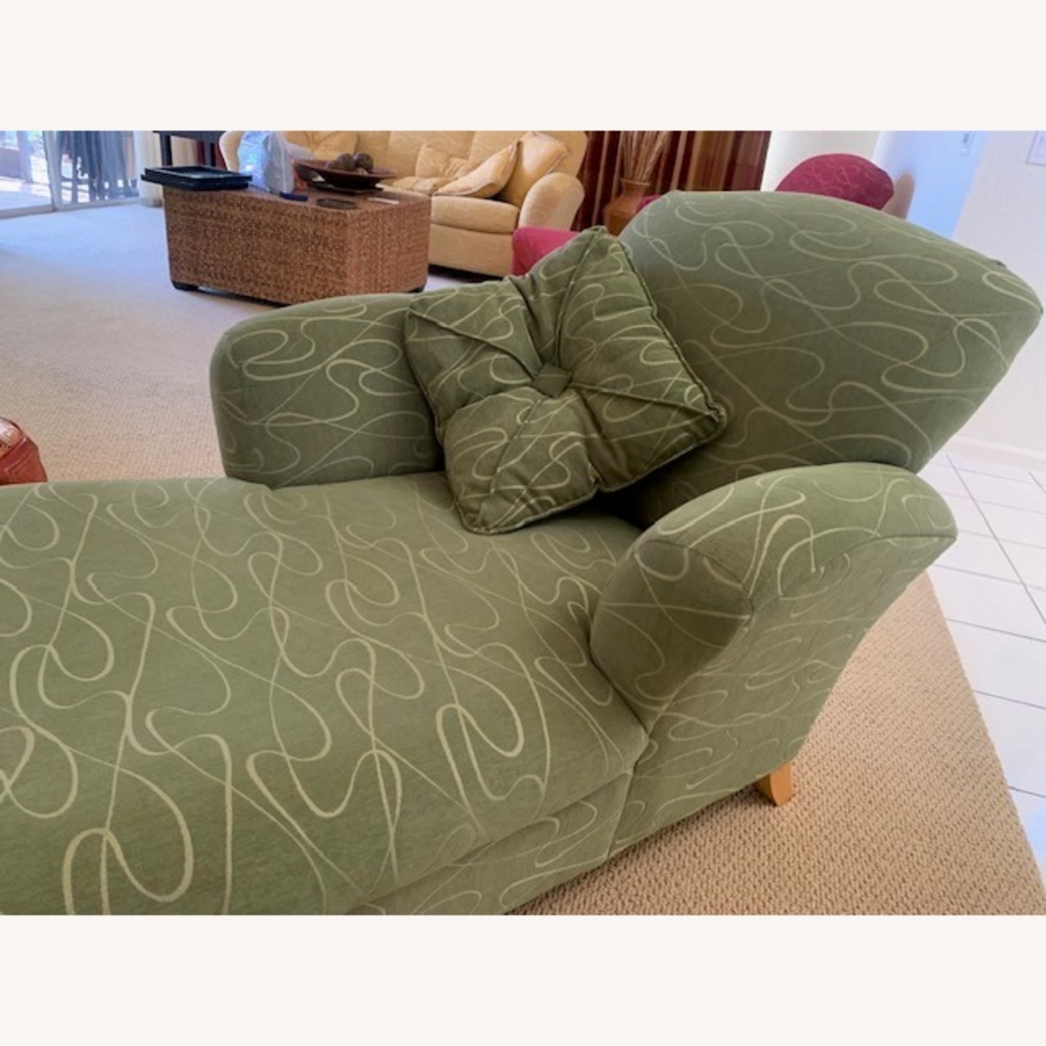 Rooms To Go Comfort Big Sofa - image-2