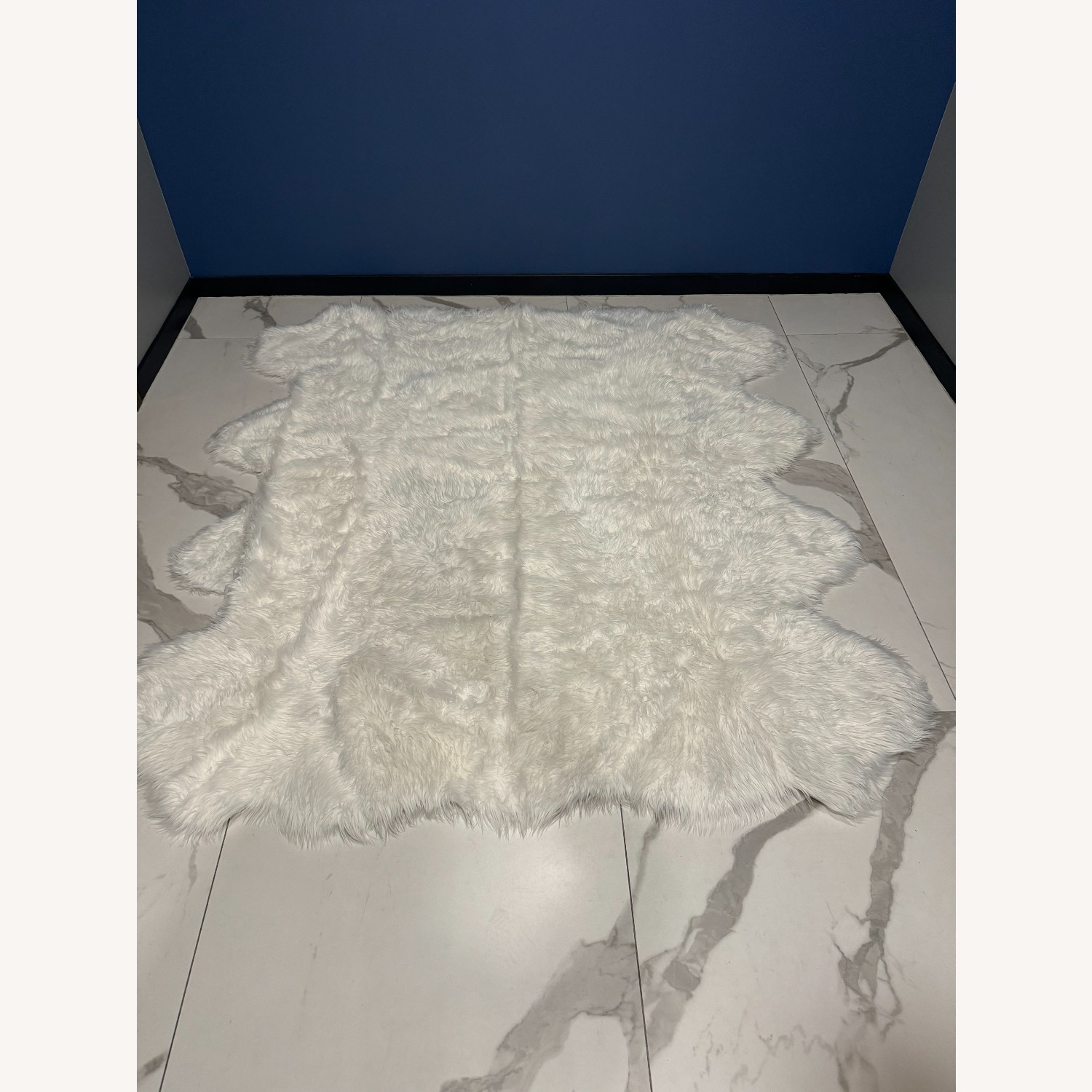 Faux Sheepskin Shag Area Rug 5X8 - image-1