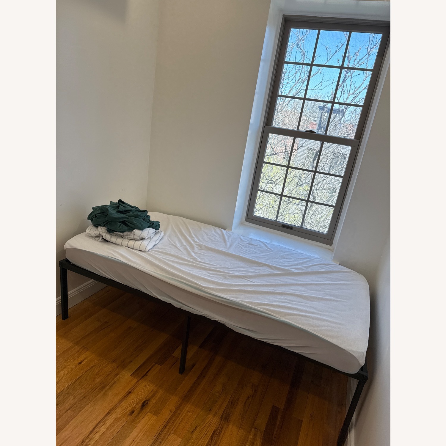 Twin Metal bed Frame - image-2