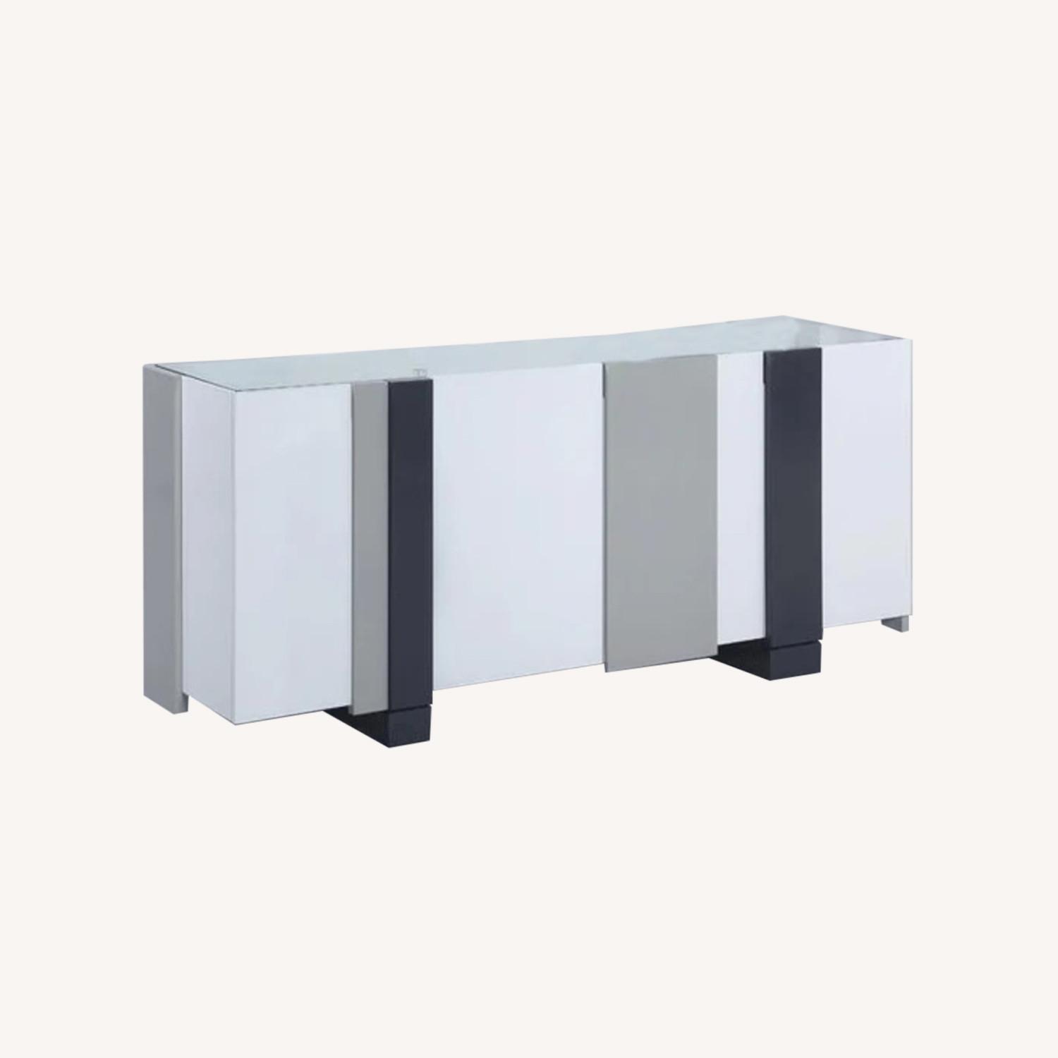 Modern White Lacquer Buffet - image-0