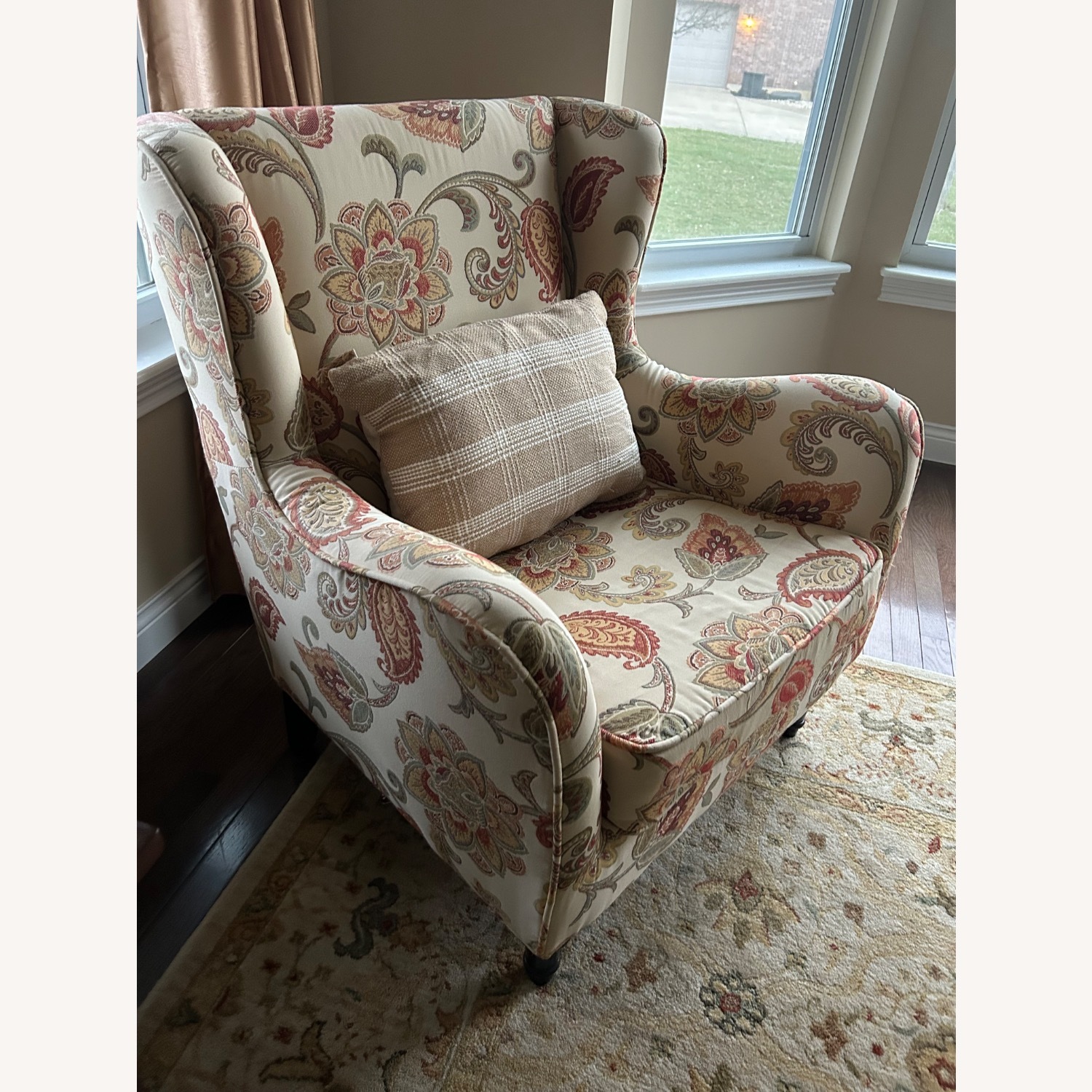Pier 1 Imports Accent Chair - image-4