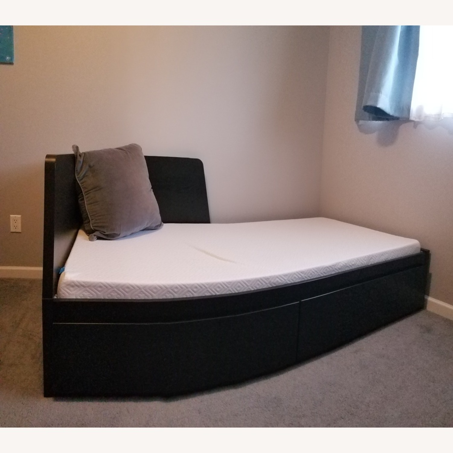 IKEA FLEKKE Daybed - image-1