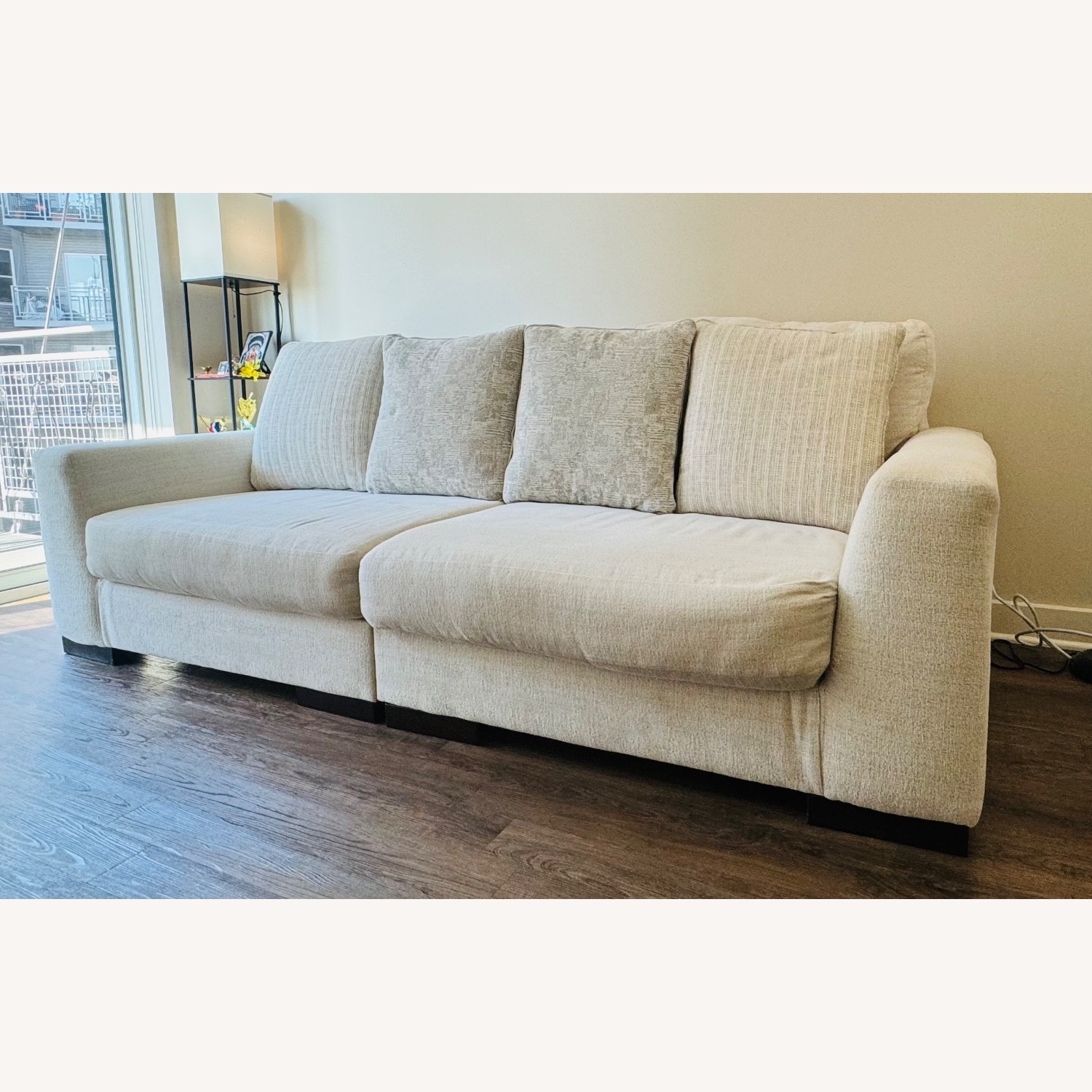 Lyndeboro 2-Piece Modular Loveseat - image-2