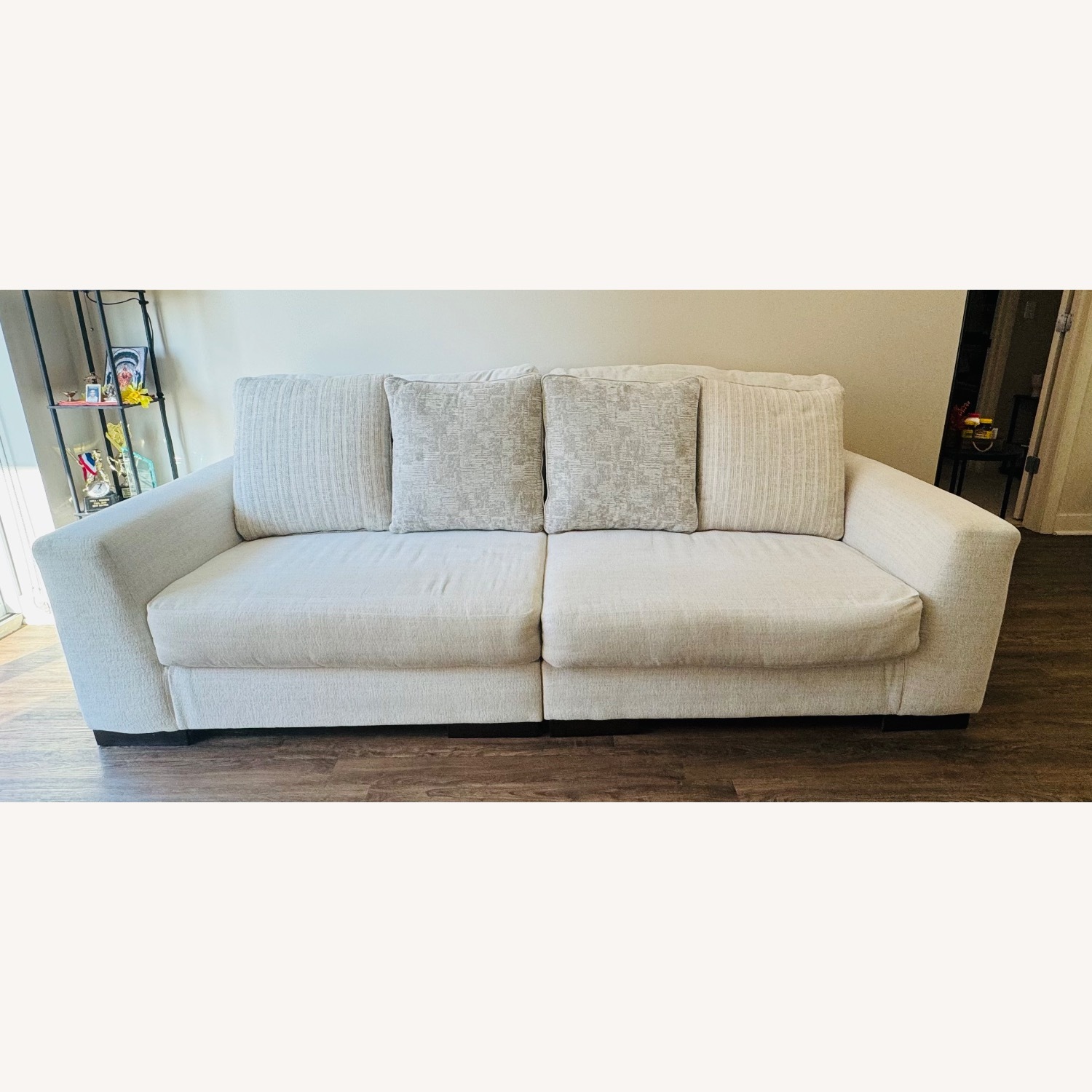 Lyndeboro 2-Piece Modular Loveseat - image-1
