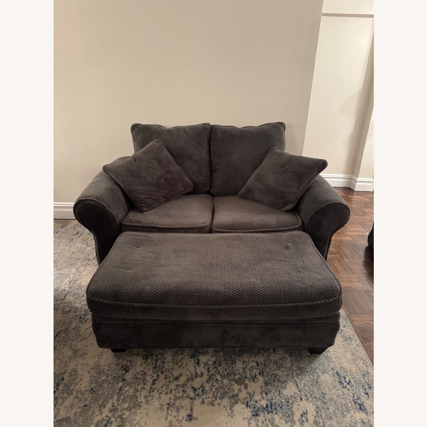 Loveseat with Foot Rest - image-8