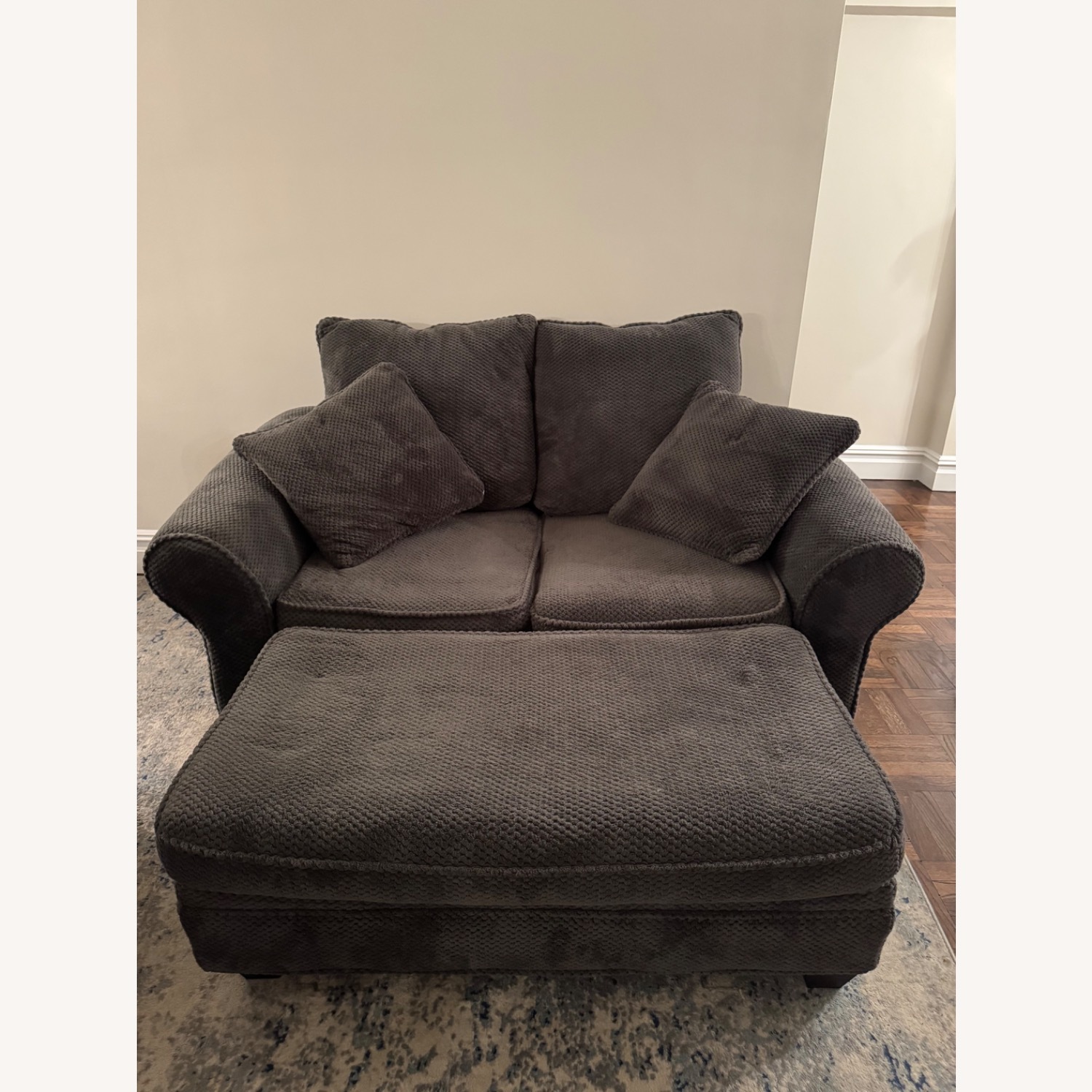 Loveseat with Foot Rest - image-9