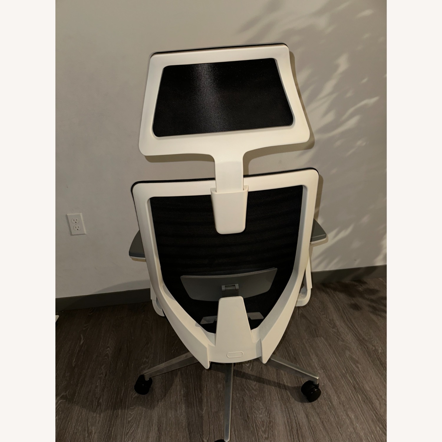 Branch Ergonomic Chair with Headrest - image-1