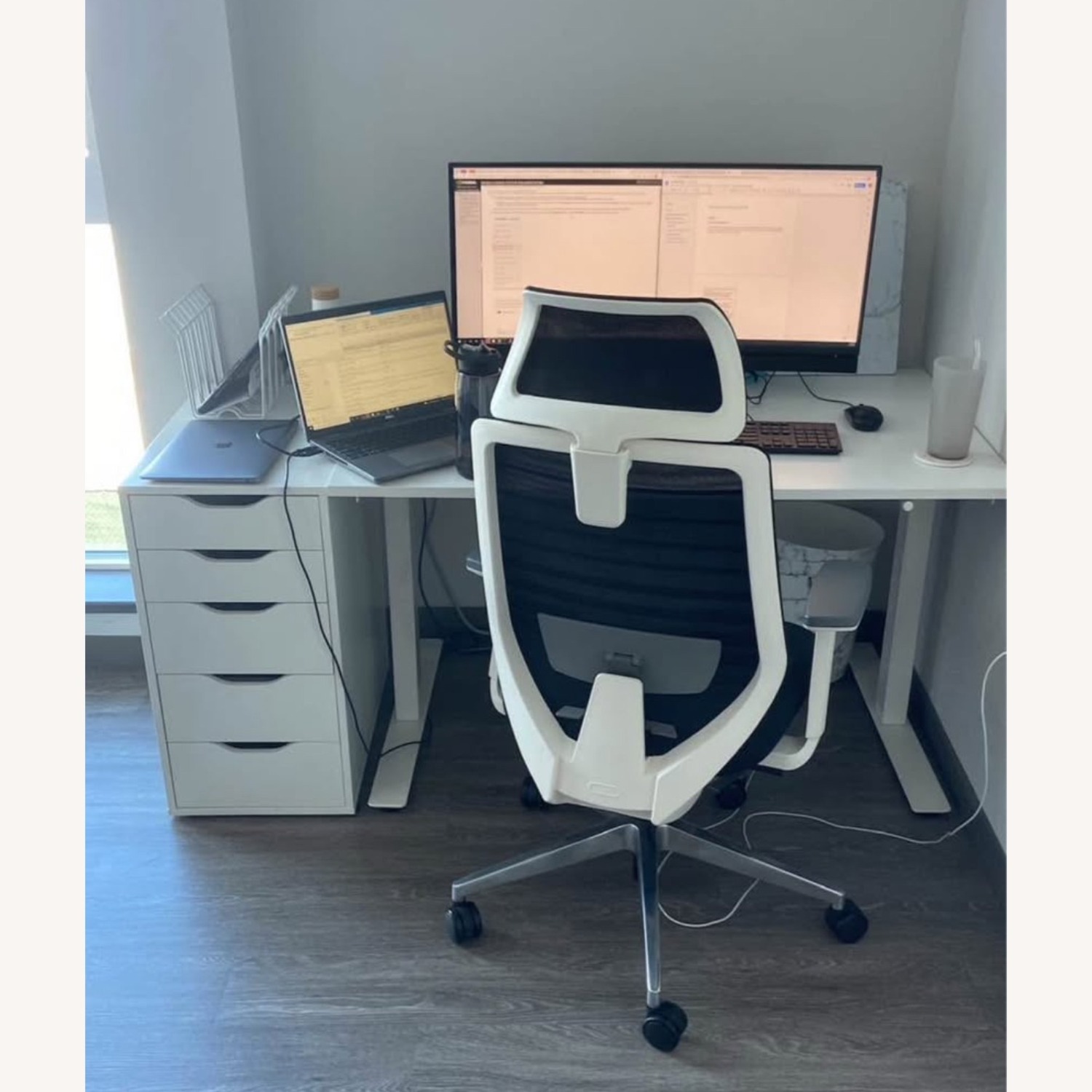 Branch Ergonomic Chair with Headrest - image-3