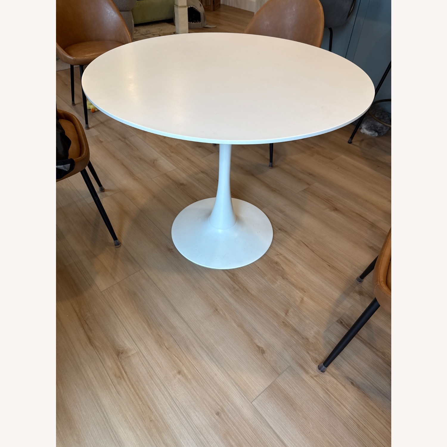 Imperial White 36” Round Tulip Table - image-2