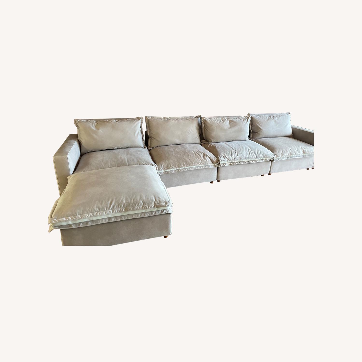 Homebody Sofa W Reclining Section - image-0