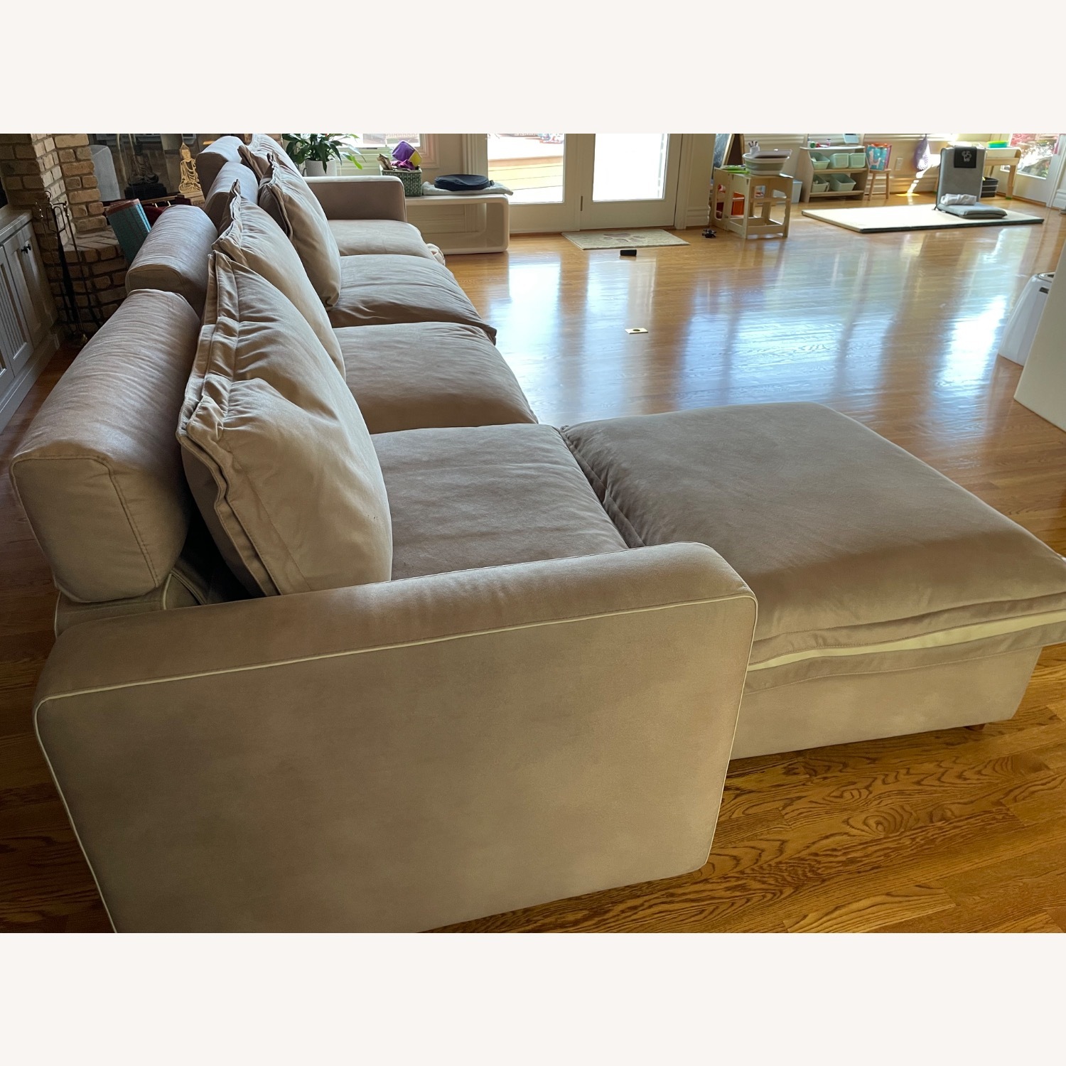 Homebody Sofa W Reclining Section - image-3