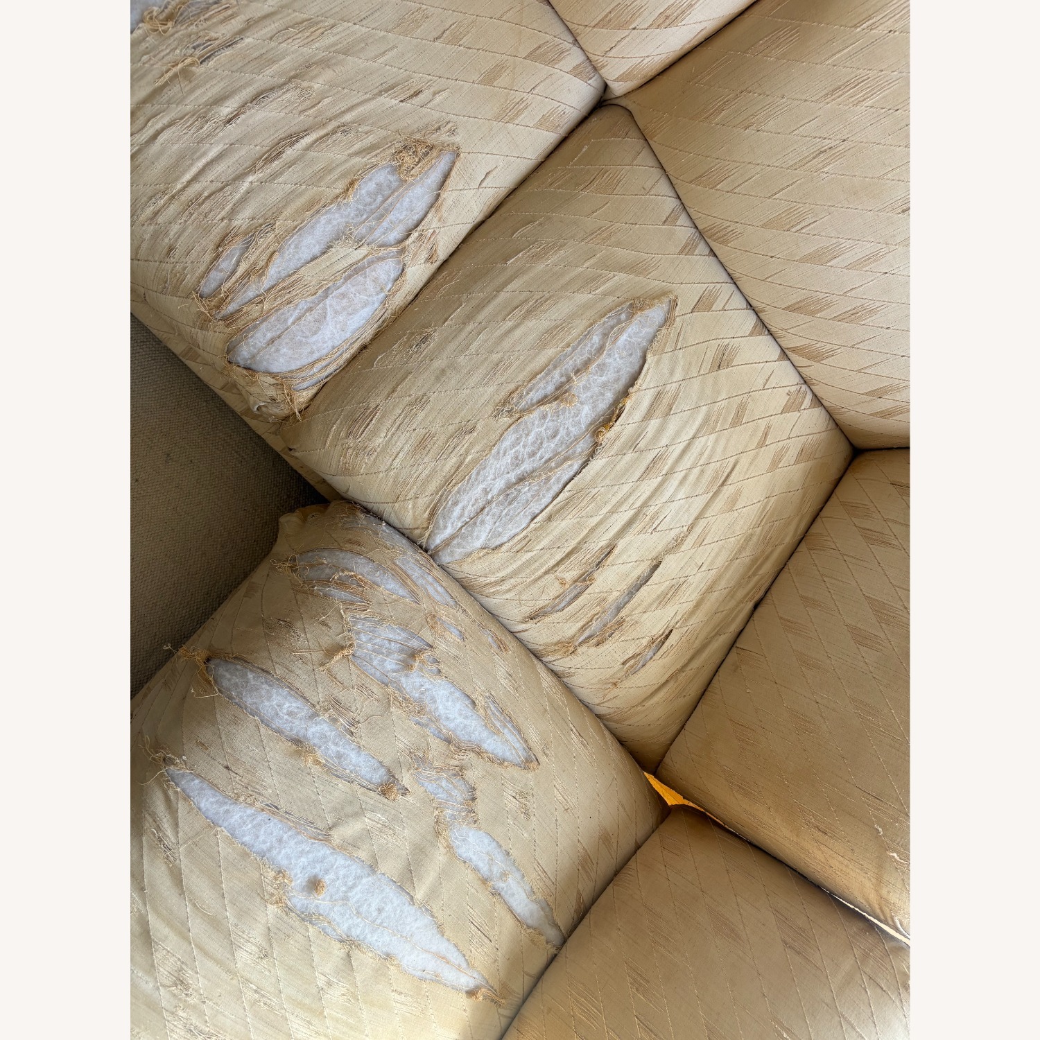 Large 3-piece Sofa - image-7