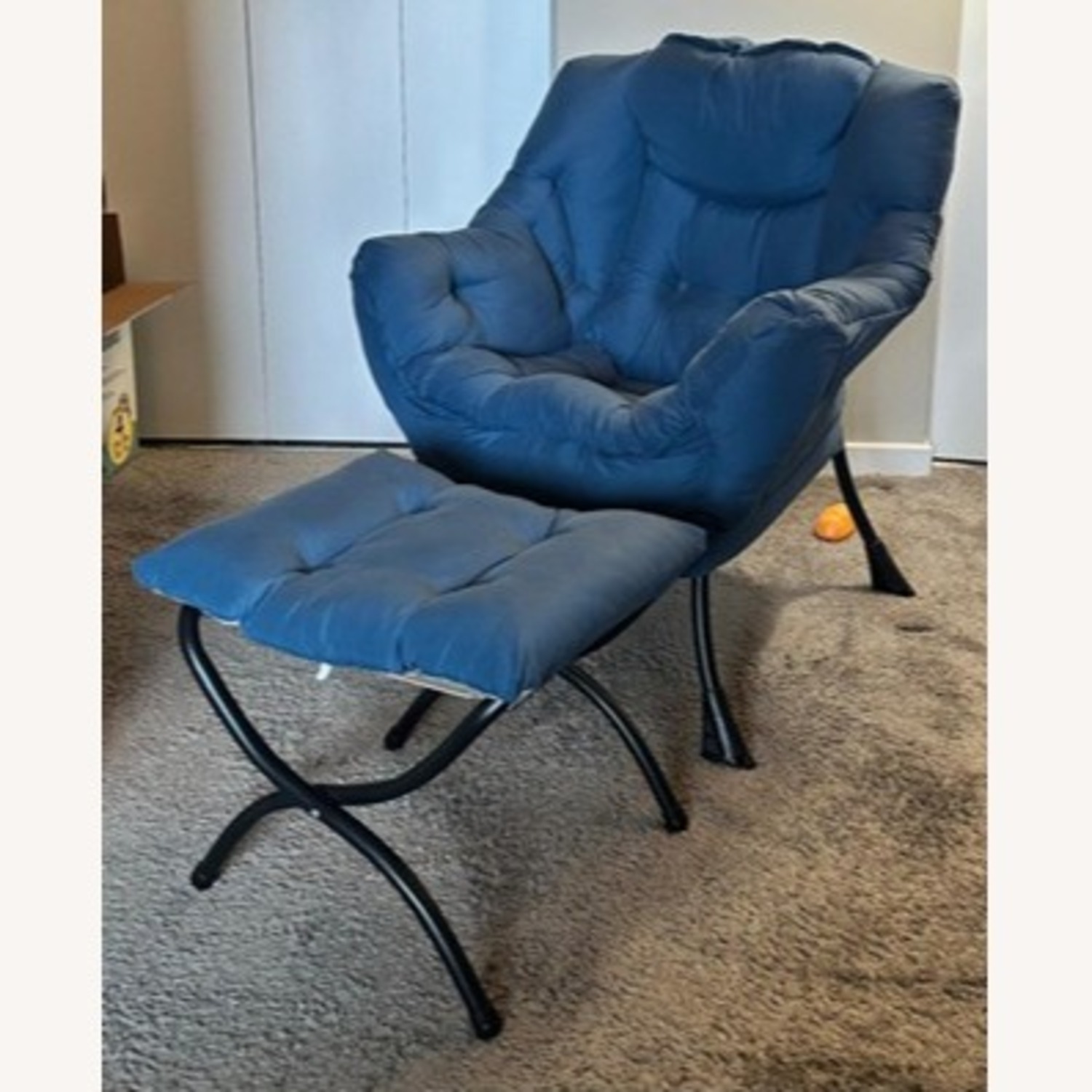 Relaxing Chair with Ottoman - image-1