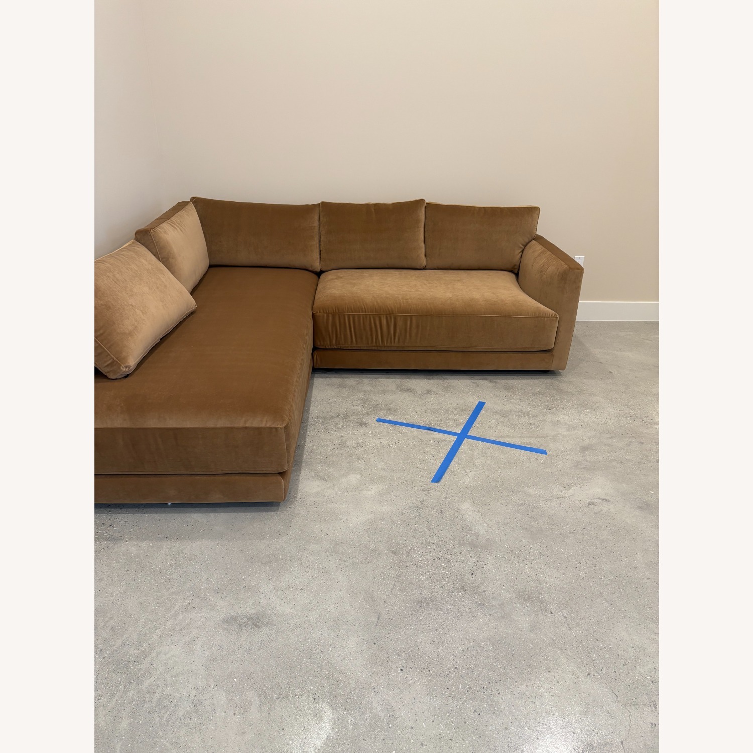 Interior Define Lukas Sectional - image-4