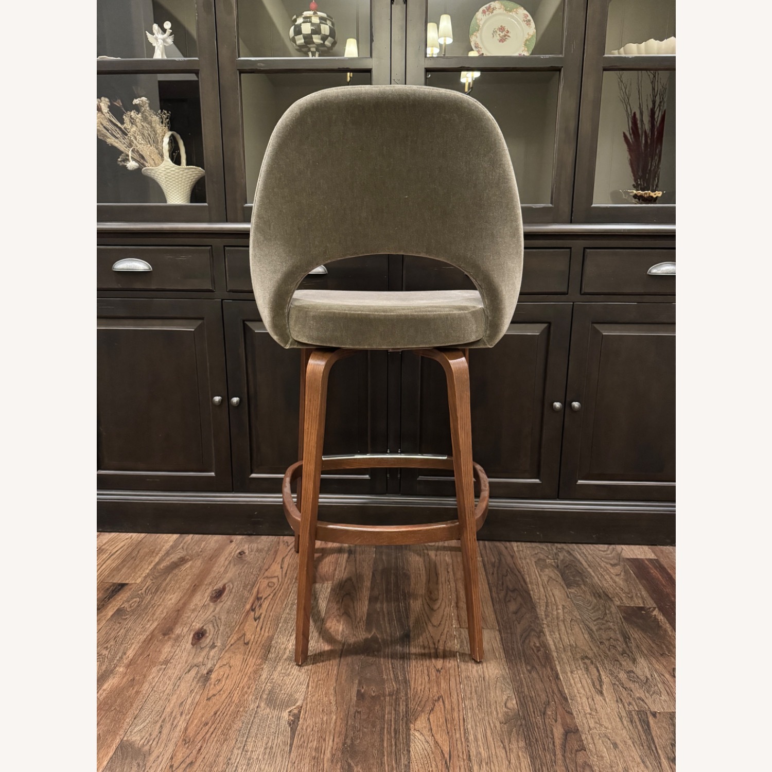 Velvet Saarinen Executive Stool - image-5