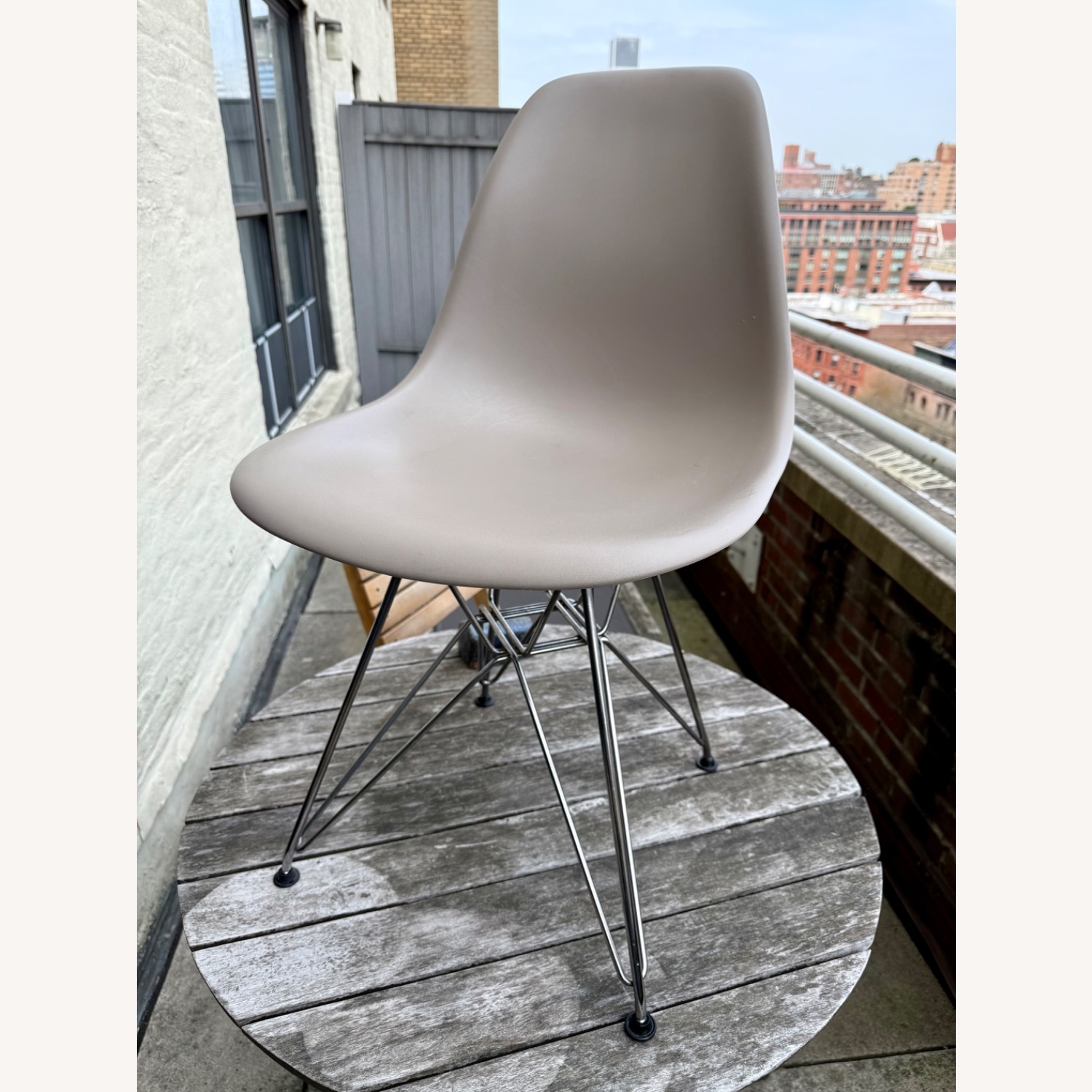 Herman Miller Eames Molded Plastic Chair - image-1