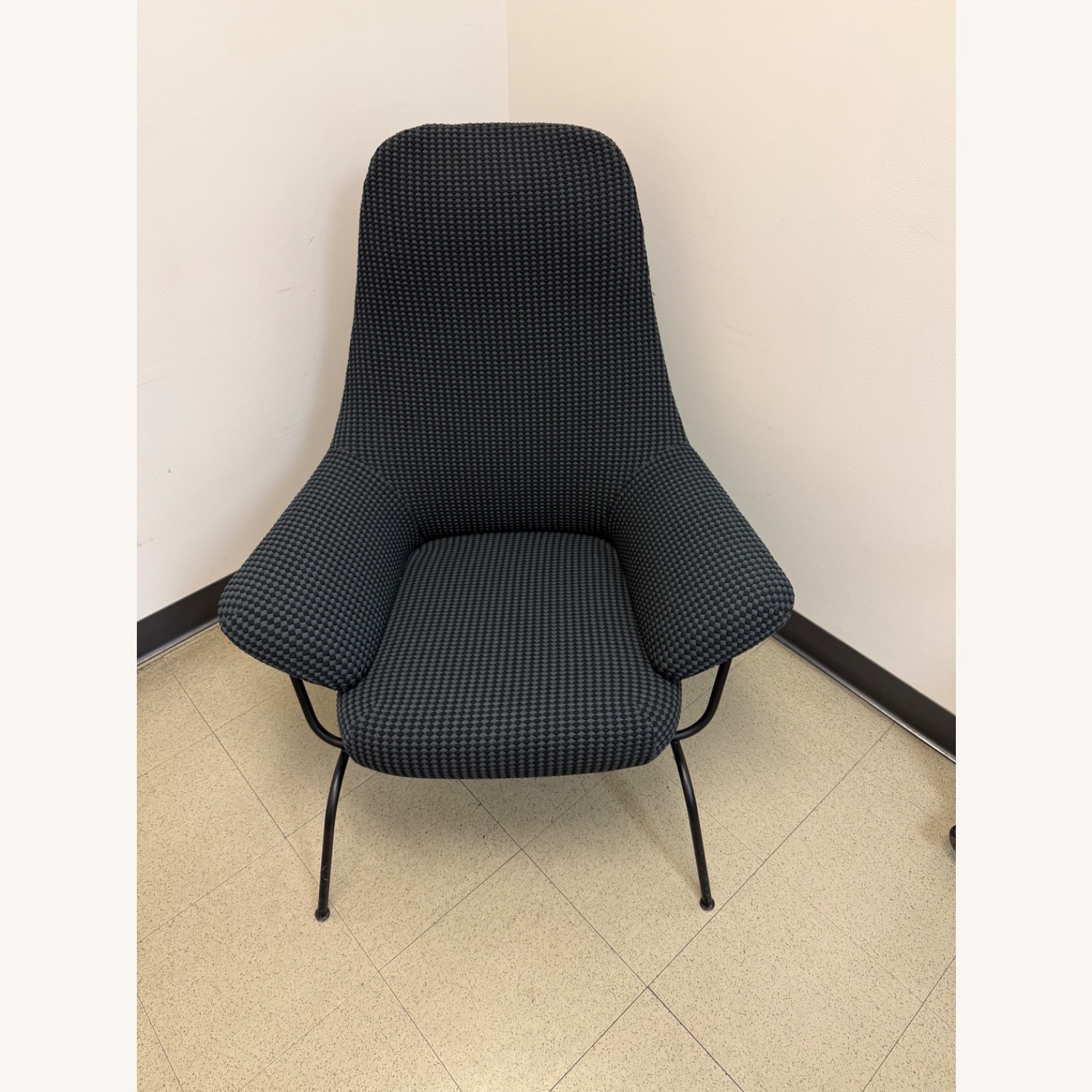 Hem Hai Lounge Chair - image-2