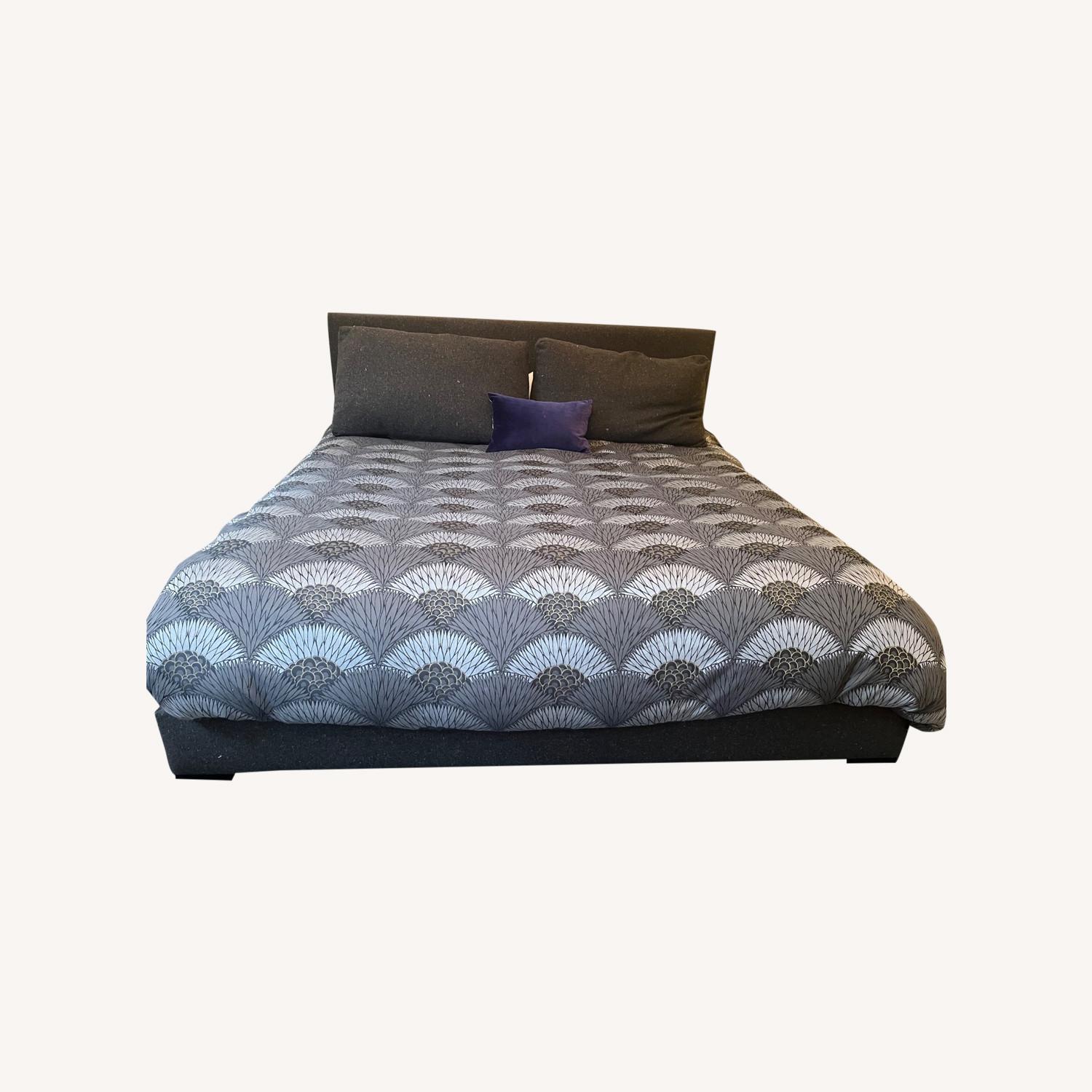 Wool Bedframe - image-0