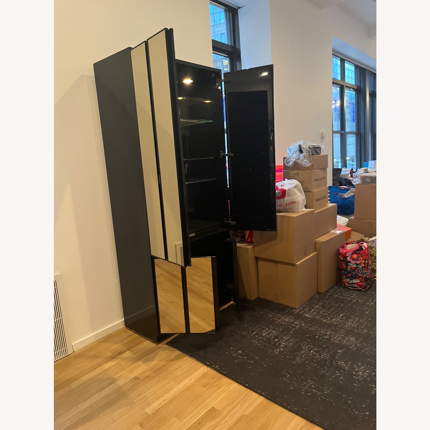 Mirrored Bar - image-2