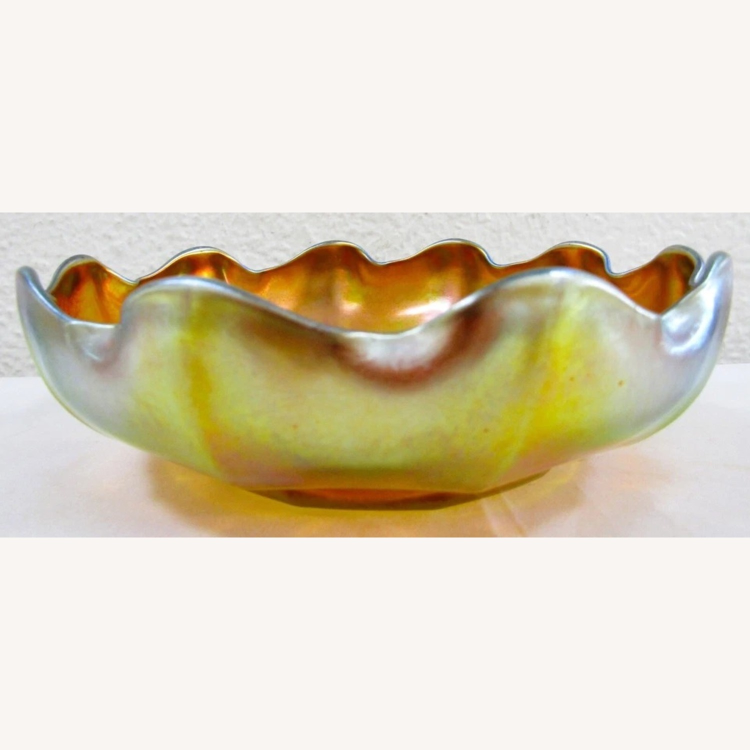 Louis Comfort Tiffany Iridescent Gold Bowls - image-4