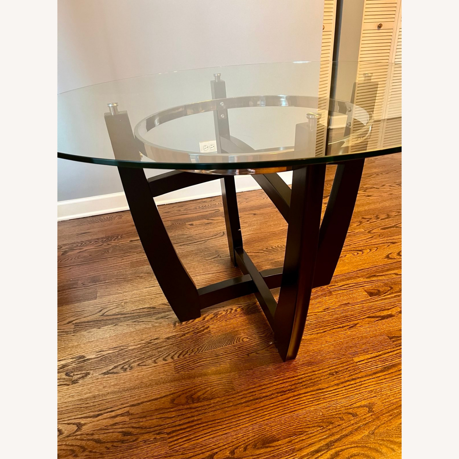 48" Inch Round Glass Top Dining Table - image-2