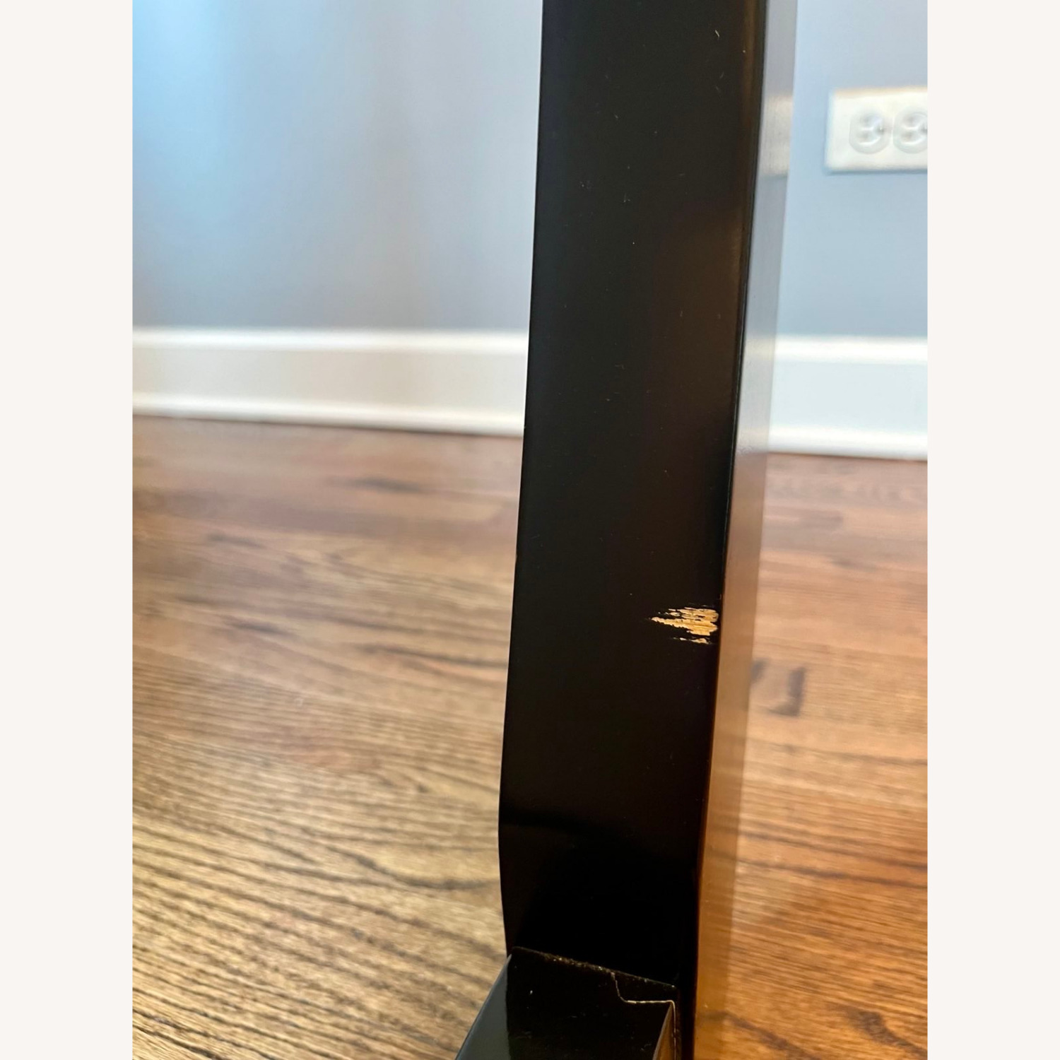 48" Inch Round Glass Top Dining Table - image-4