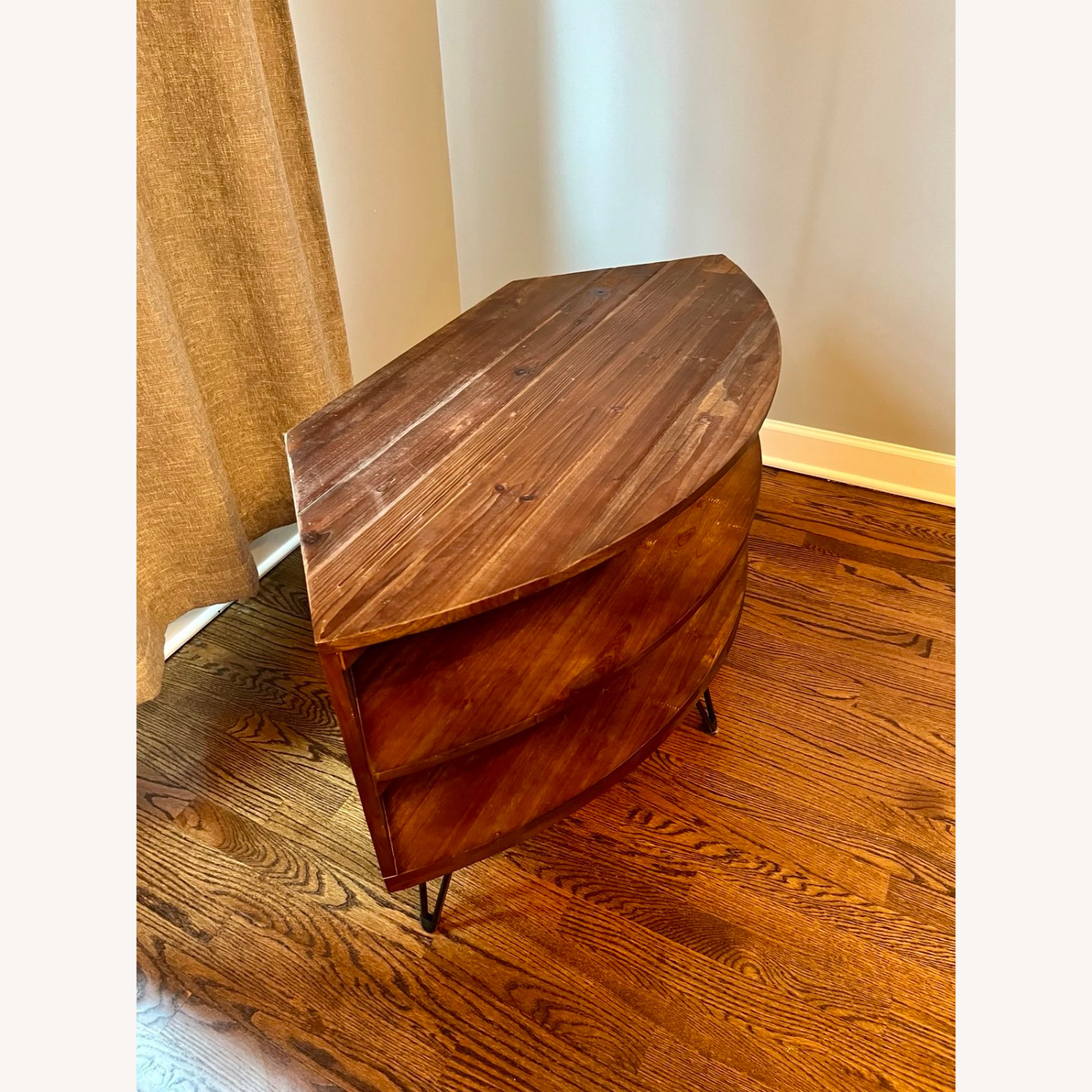 Fan Shape Wood Corner Media Table - image-2