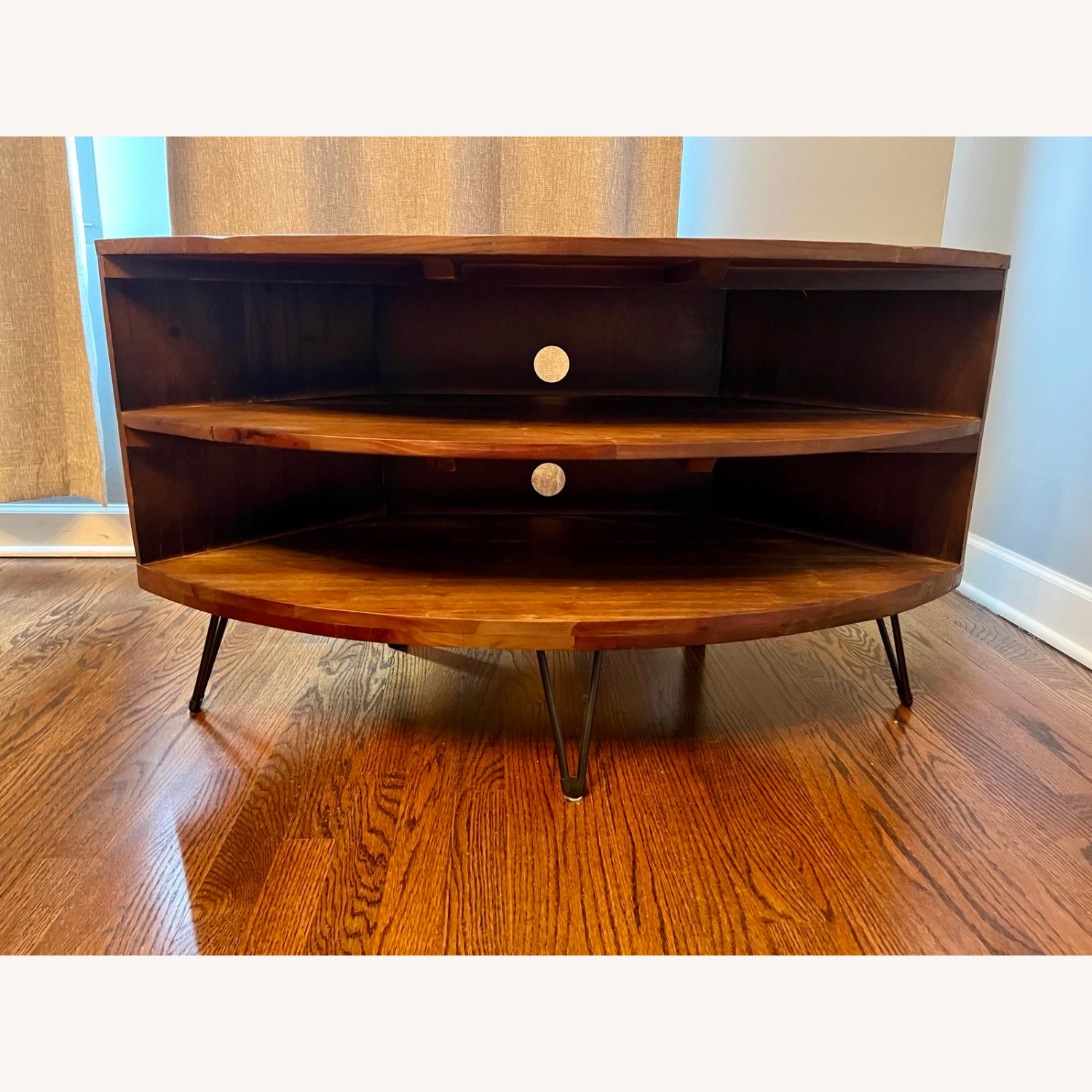 Fan Shape Wood Corner Media Table - image-1