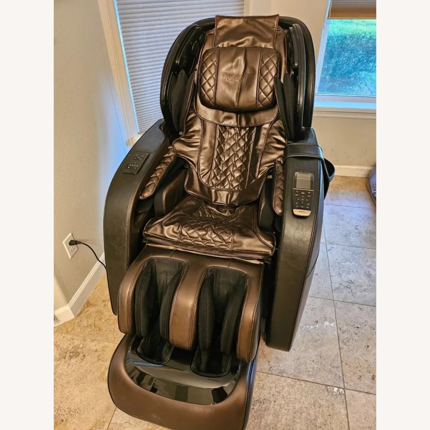 Massage Chair - image-2