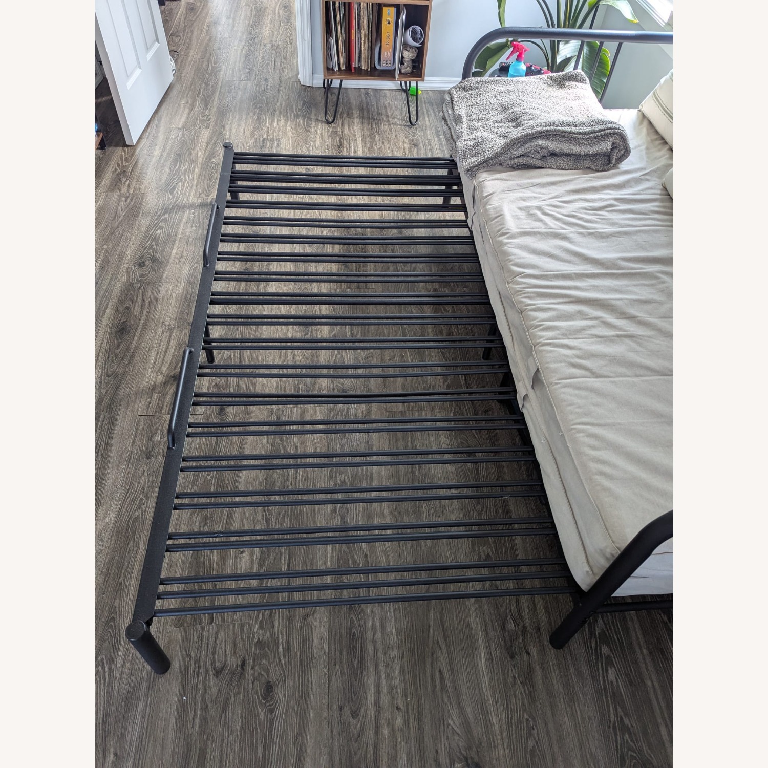 IKEA FYRESDAL Extendable Daybed - image-12