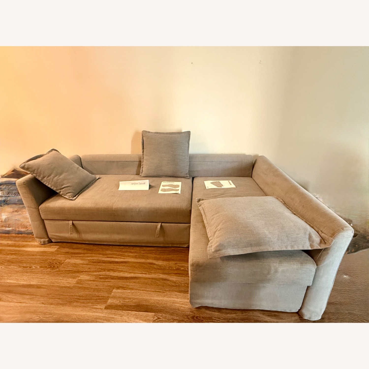 HOLMSUND Sleeper Sectional, 3-seat w/ Chaise - image-1