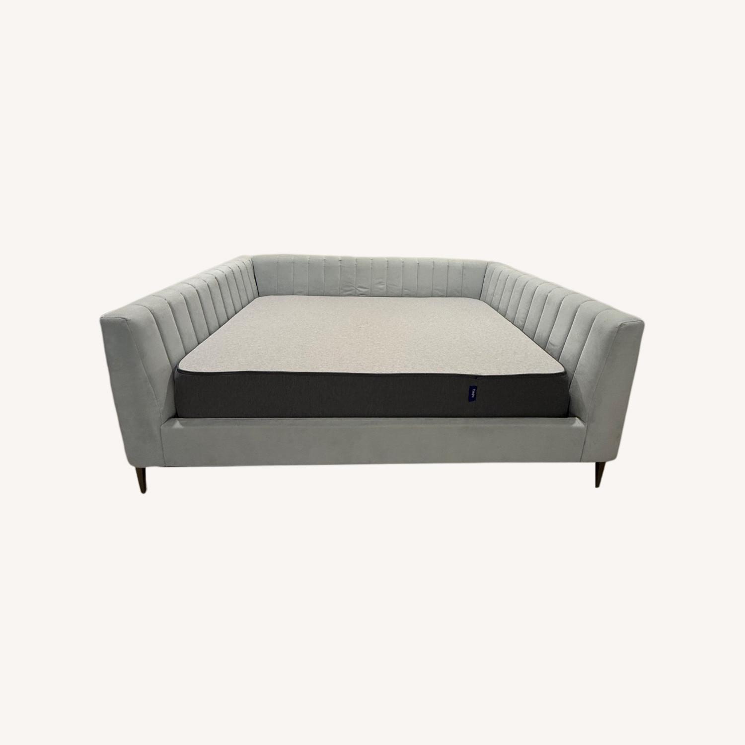 Pottery Barn Teen Avalon Daybed - image-0