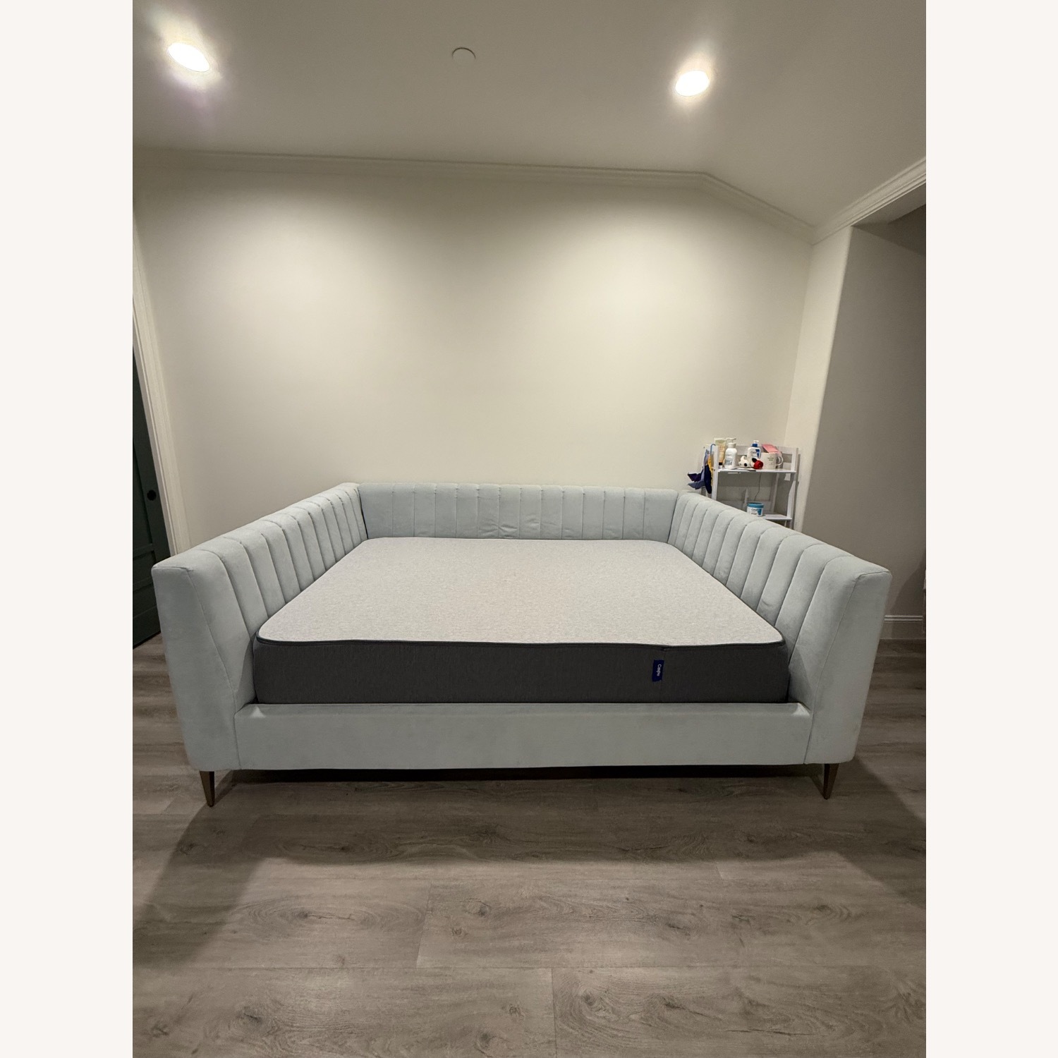 Pottery Barn Teen Avalon Daybed - image-1