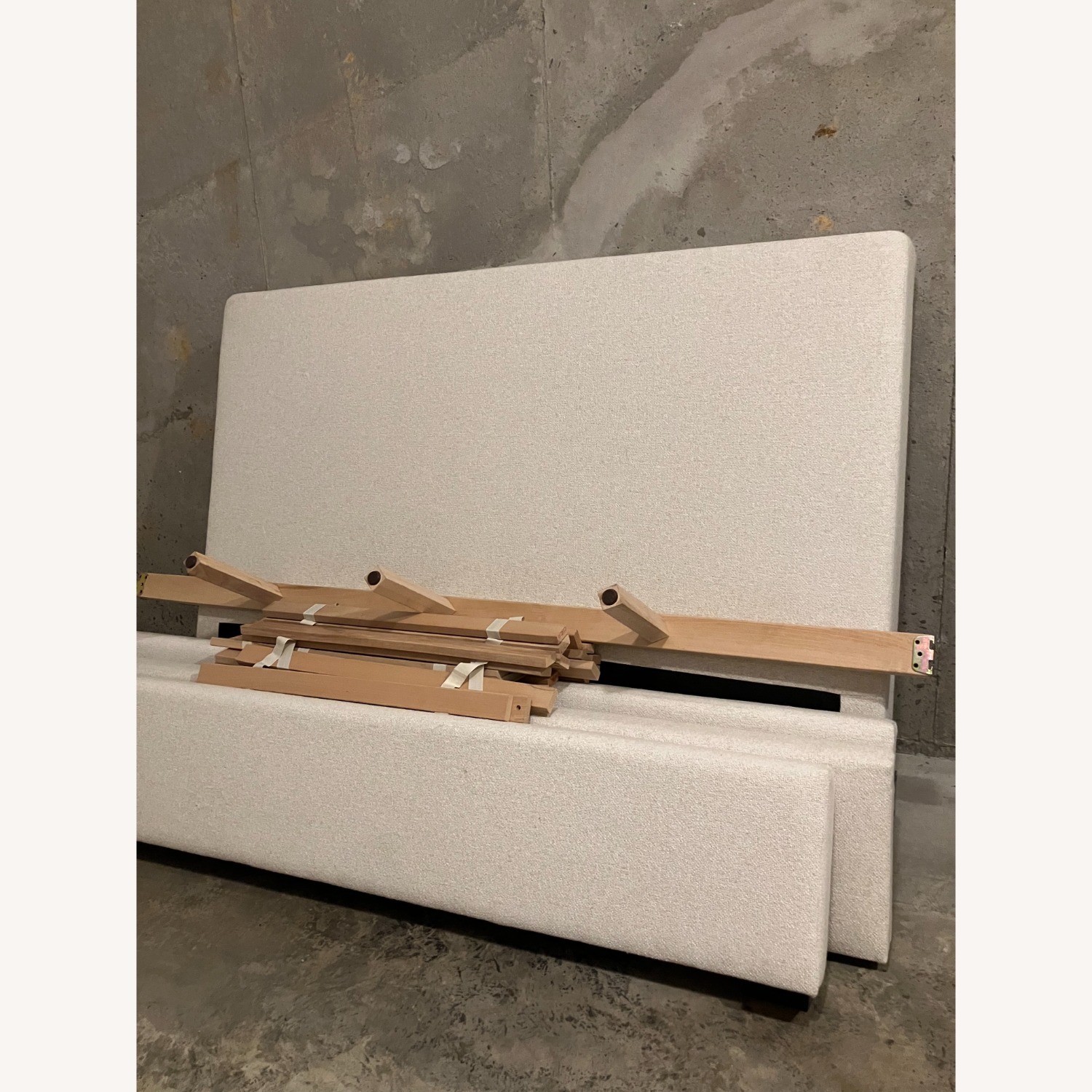 Pottery Barn Carmel Low Upholstered Bed Oatmeal - image-3